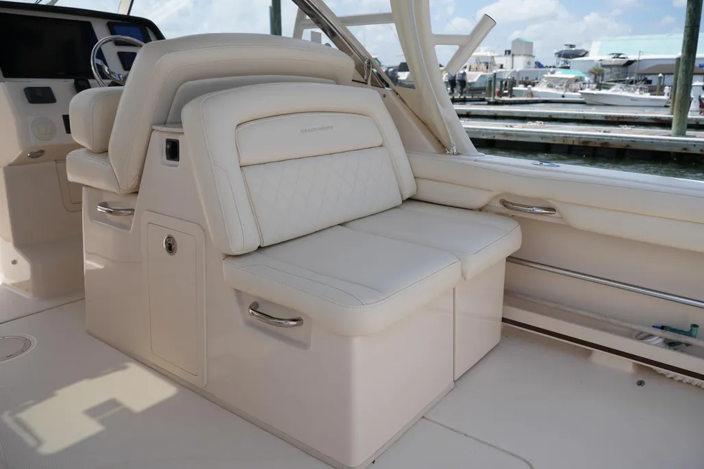 Boat thumbnail 7