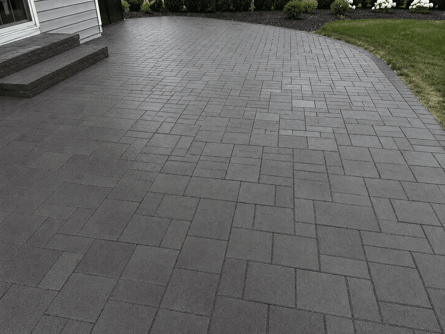 Pavers after professional cleaning and sealing with consistent color