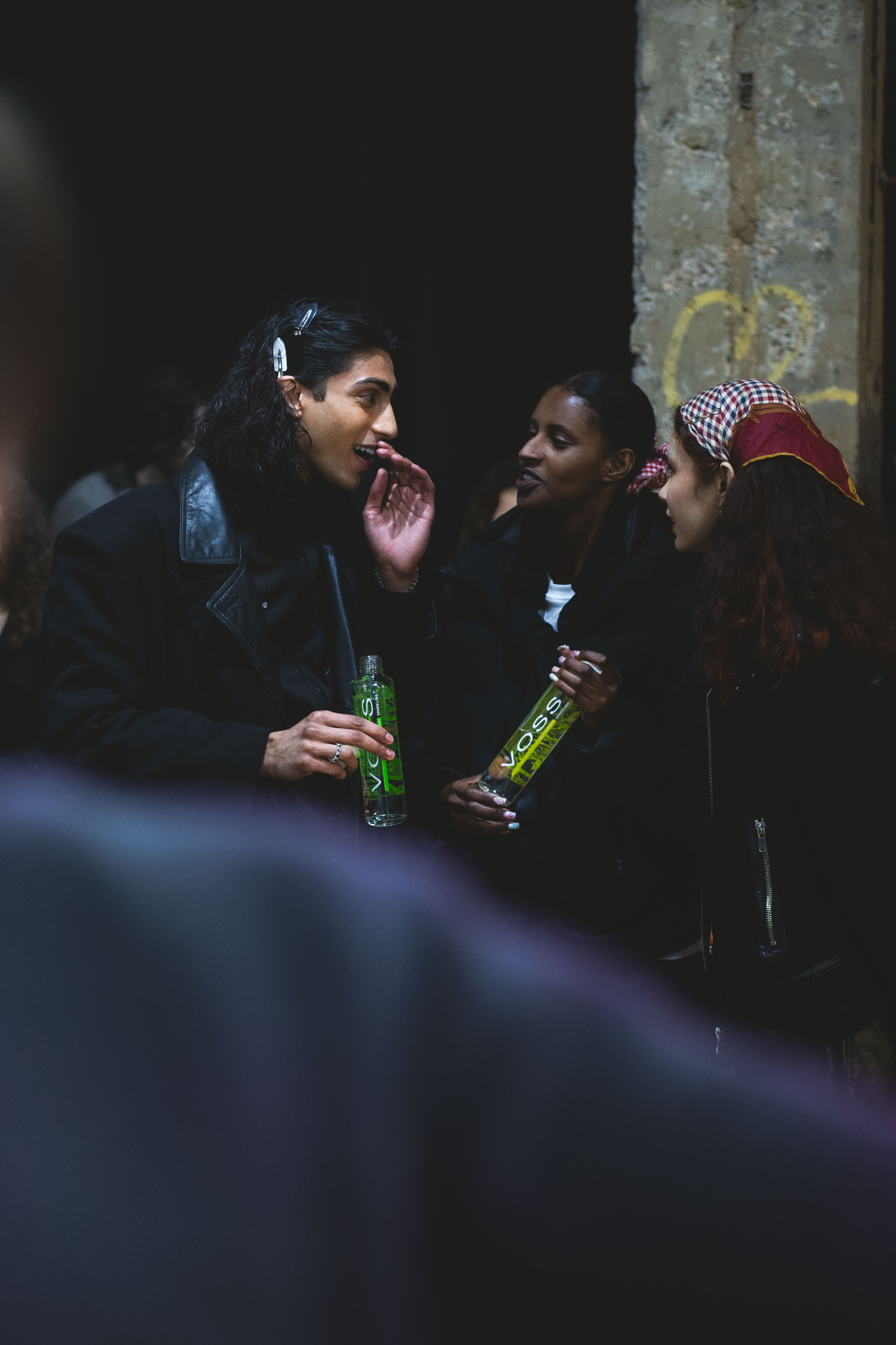 There are drops of color falling down.