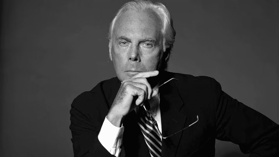 Morre Giorgio Armani, estilista que transformou moda em estratégia de marca
