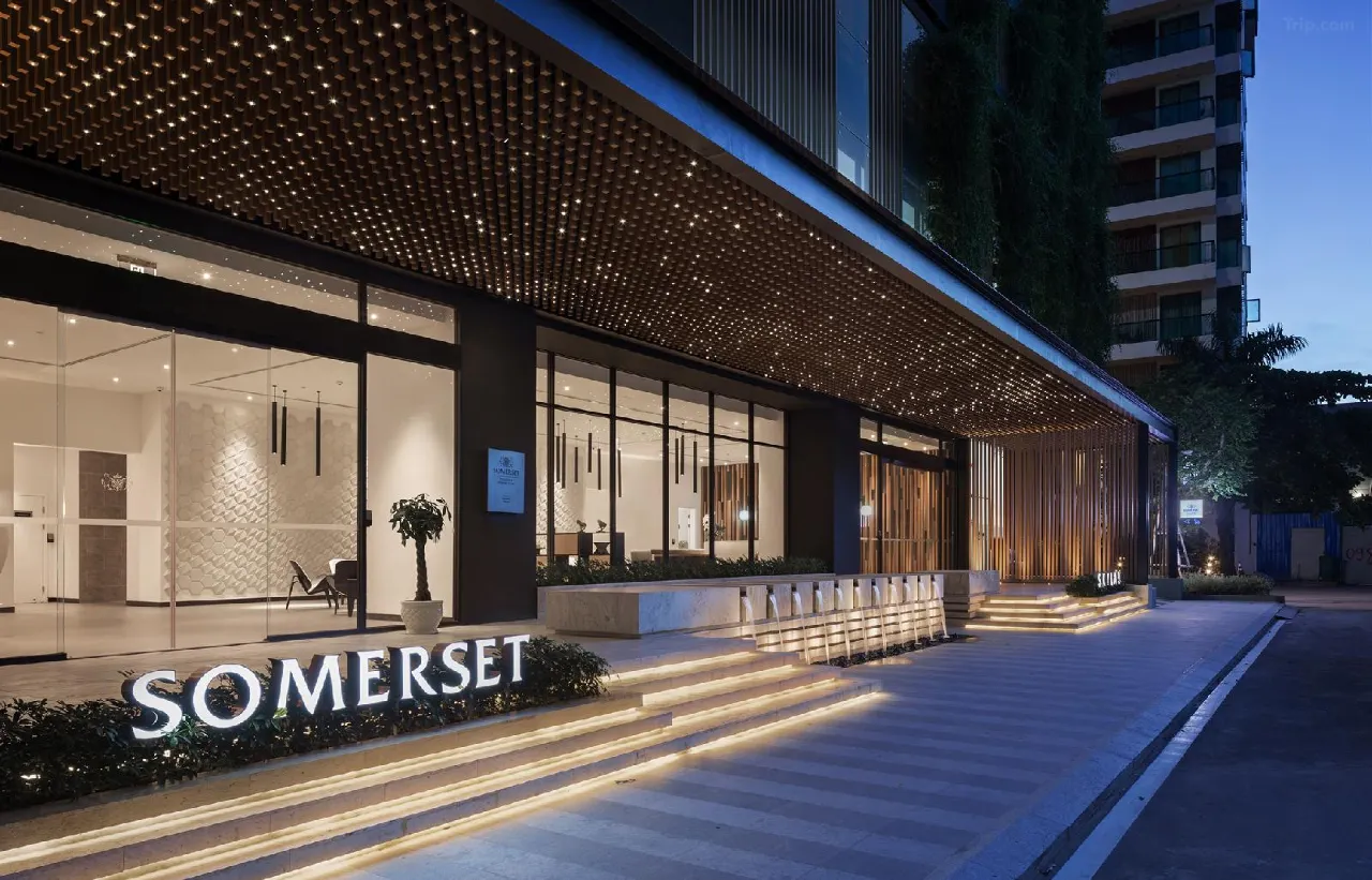 Phnom Penh Architecture