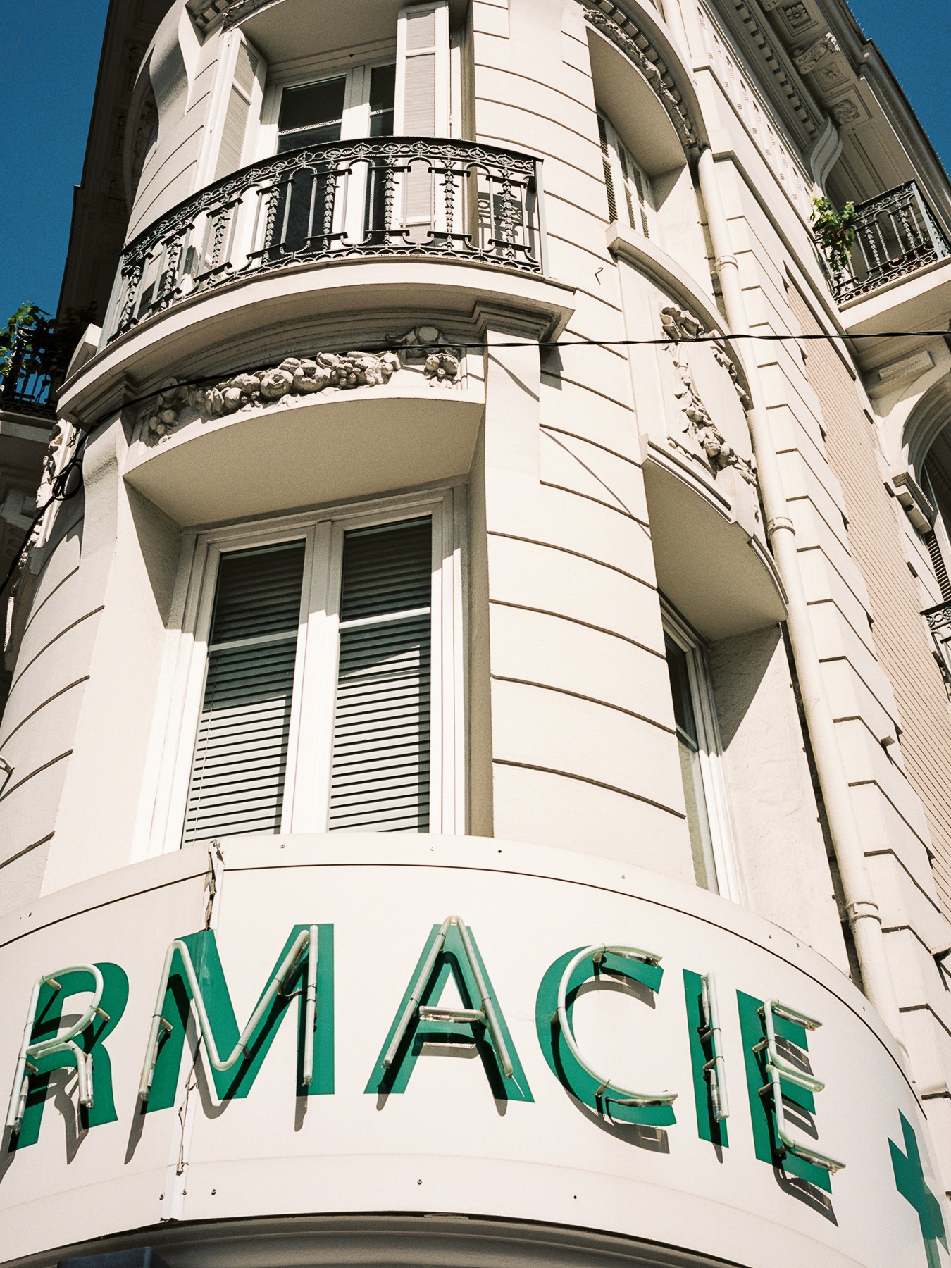 Team working at the table in well lit office