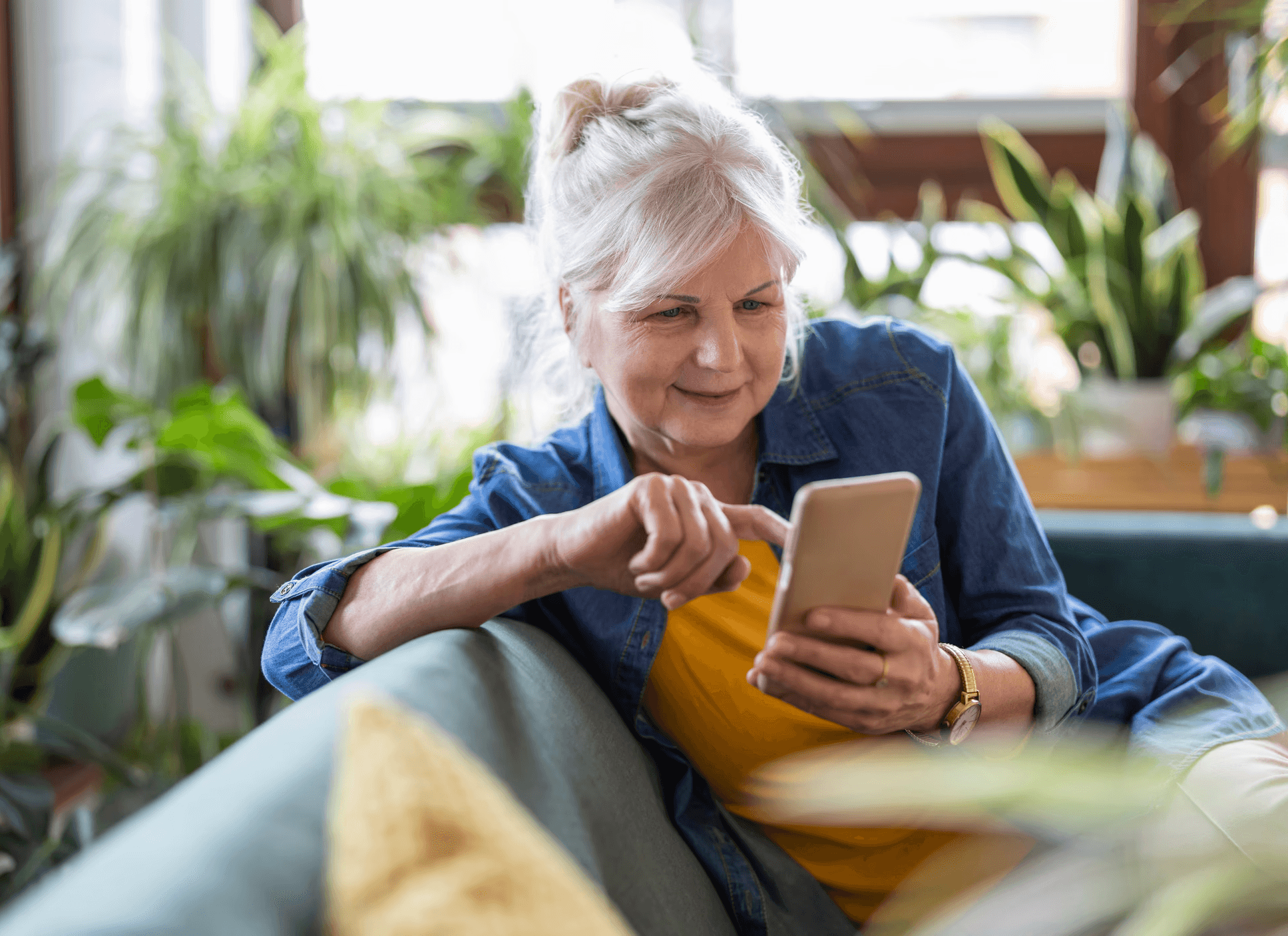 Happy laptop computer