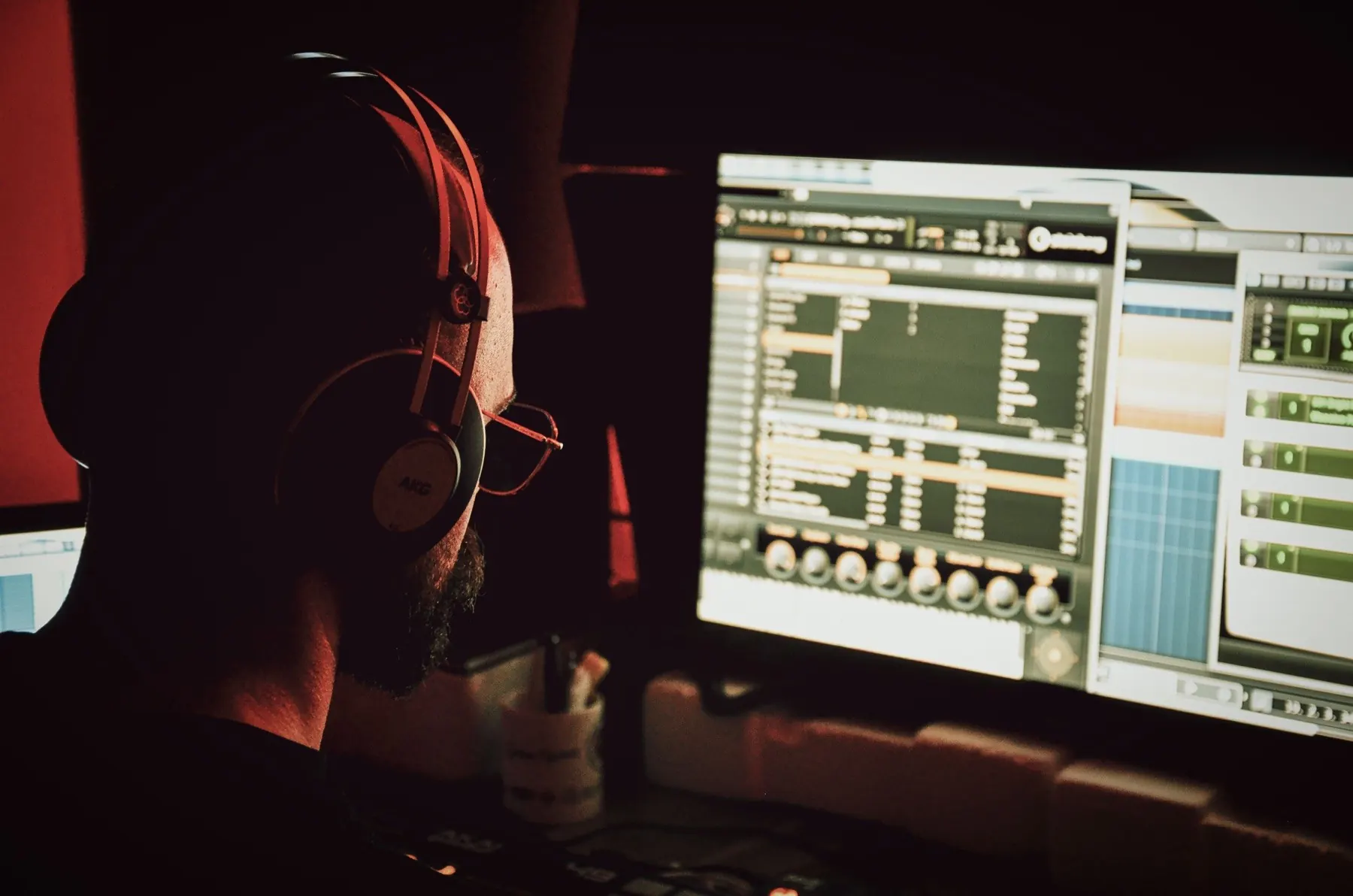 Musician exploring a musical landscape with CoordN8