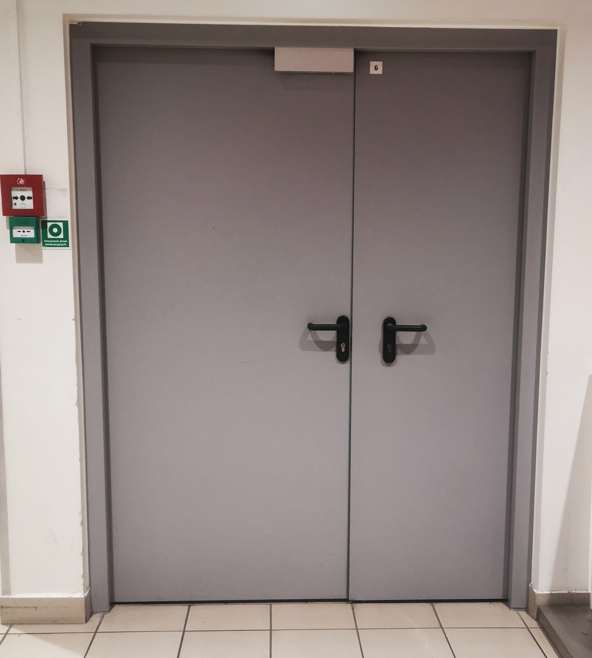 drzwi stalowe