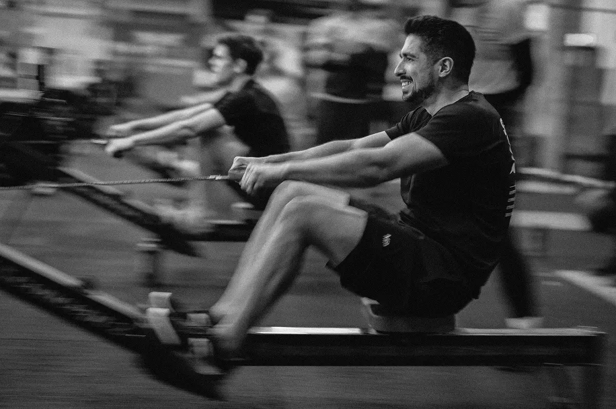 Hegymászóknak szóló erő és állóképesség fejlesztés evezőgép