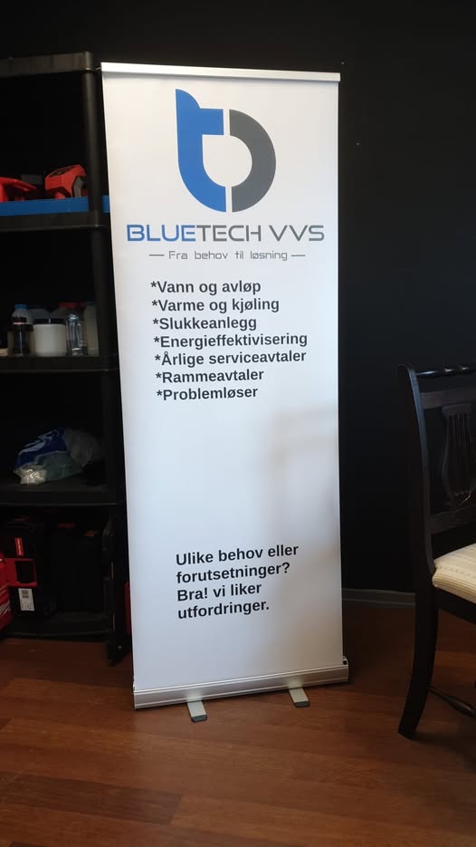 Kvinne som skrur rør