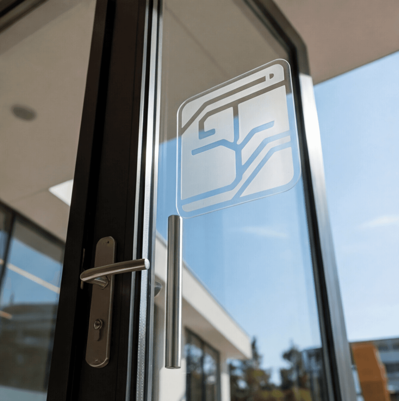 VisualTell Transparent Sticker