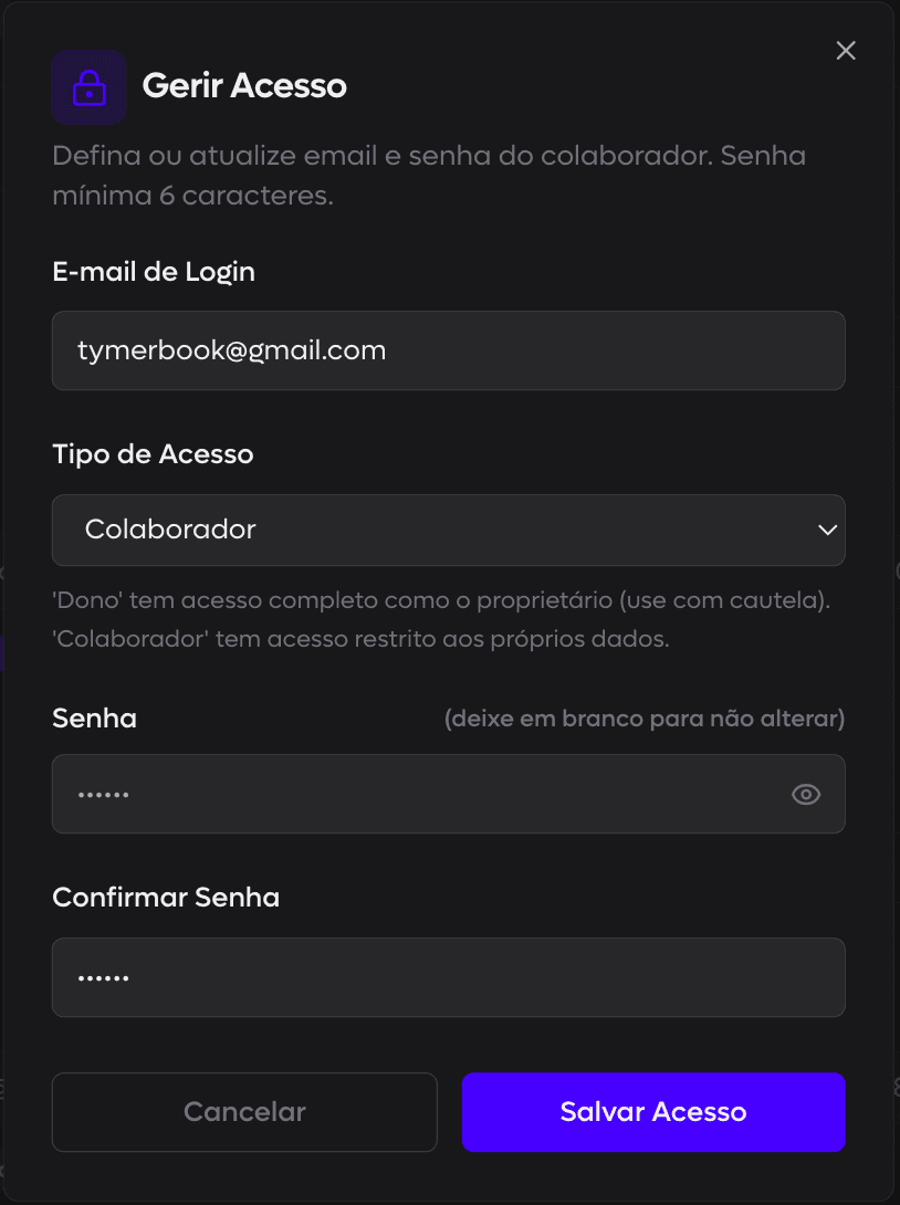 Clario cashflow overview card displaying income and expense trends over the past 7 days with a line chart.