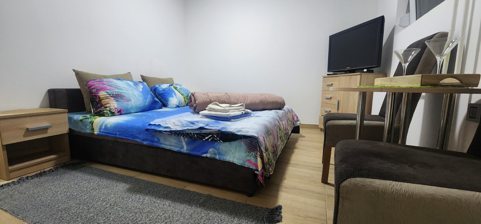 Slika sobe Apartmana Studio 9 u Novom Sadu.