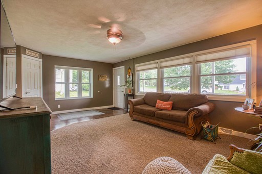 Photo 6 of 609 W Walnut Street, Dodgeville
