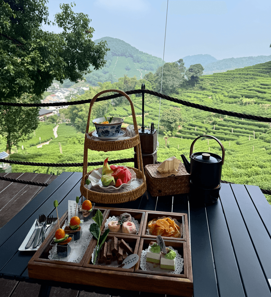 Tea tasting in longjing village, China
