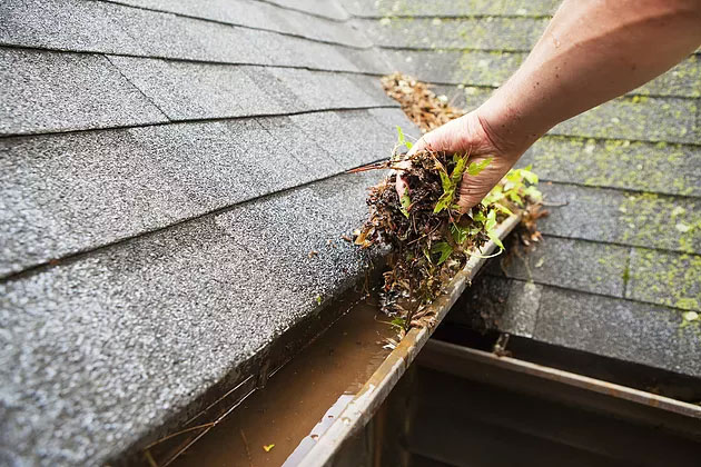 CA Solar Wash gutter cleaning in Fresno and Clovis CA