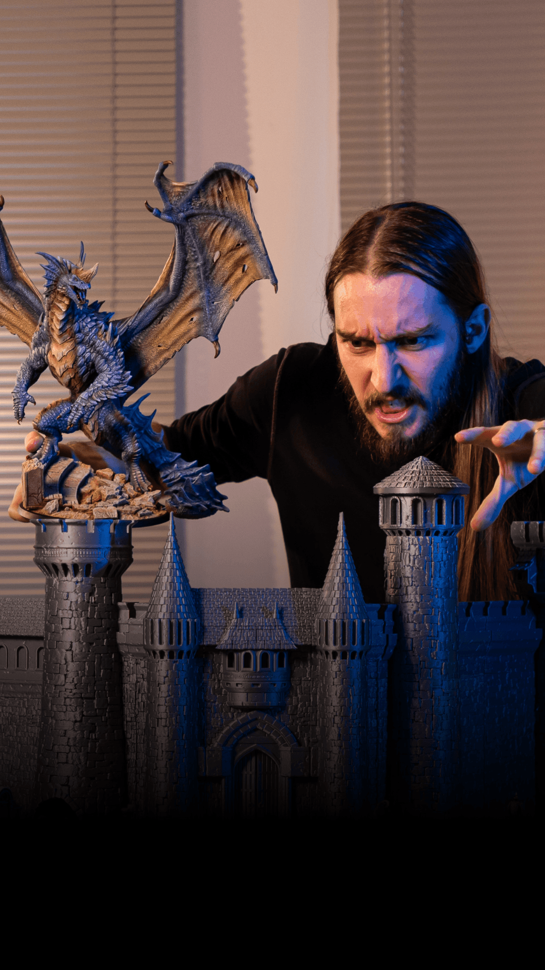 Loot Studios’ Izat’al, Dragon Empress, a dragon miniature from the bundle Rise of Draconians.