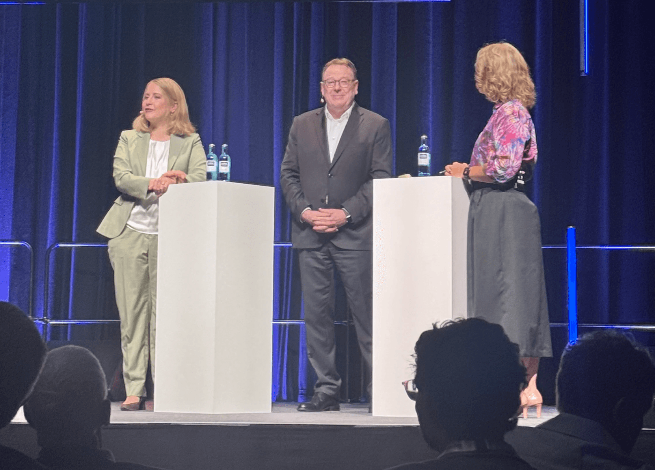 Ministerin Veren Hubertz, Oberbürgermeister Torsten Burmester, Moderatorin Anja Heyde