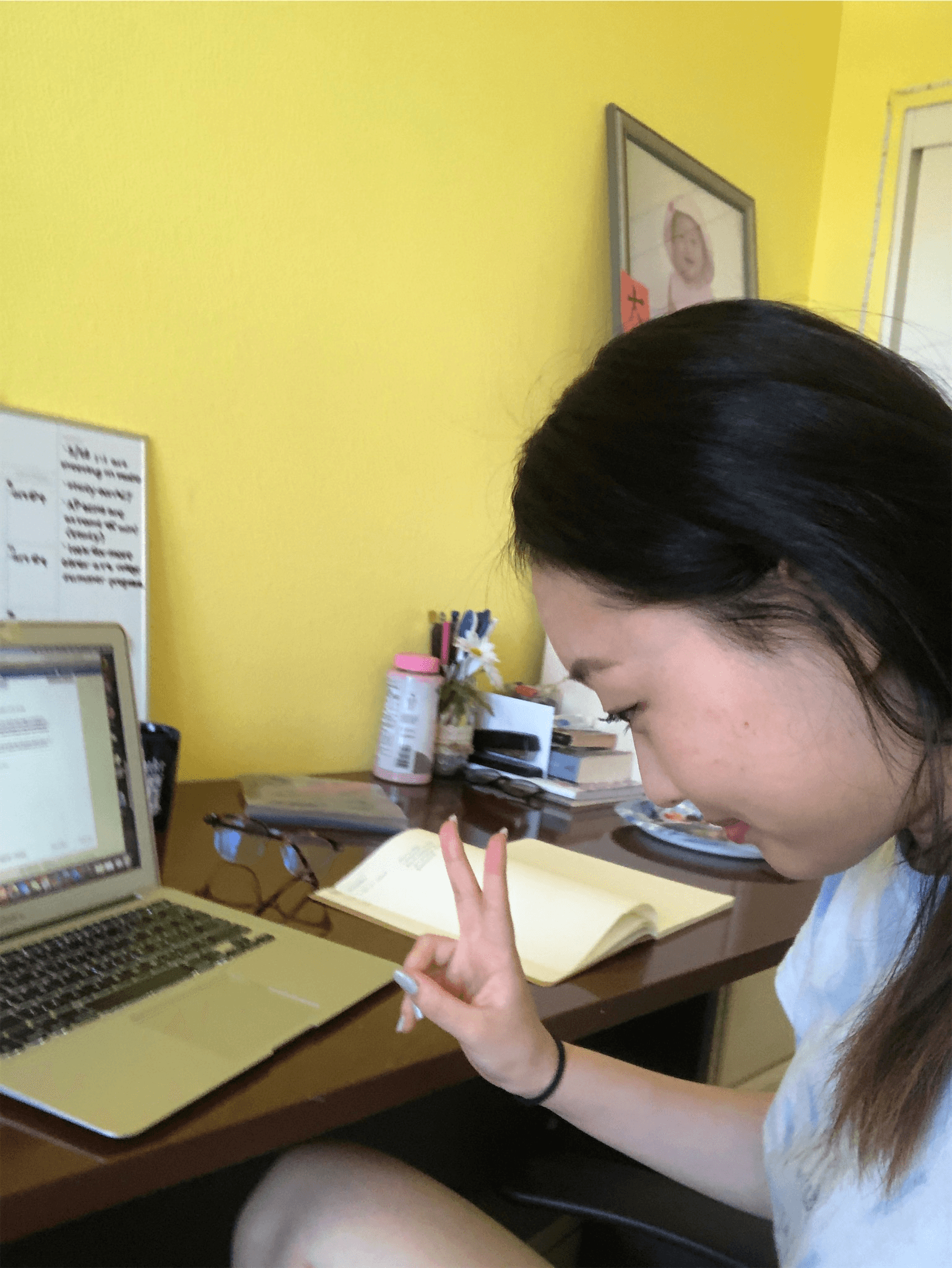 trying to do my homework but having a panic attack like 😗✌️