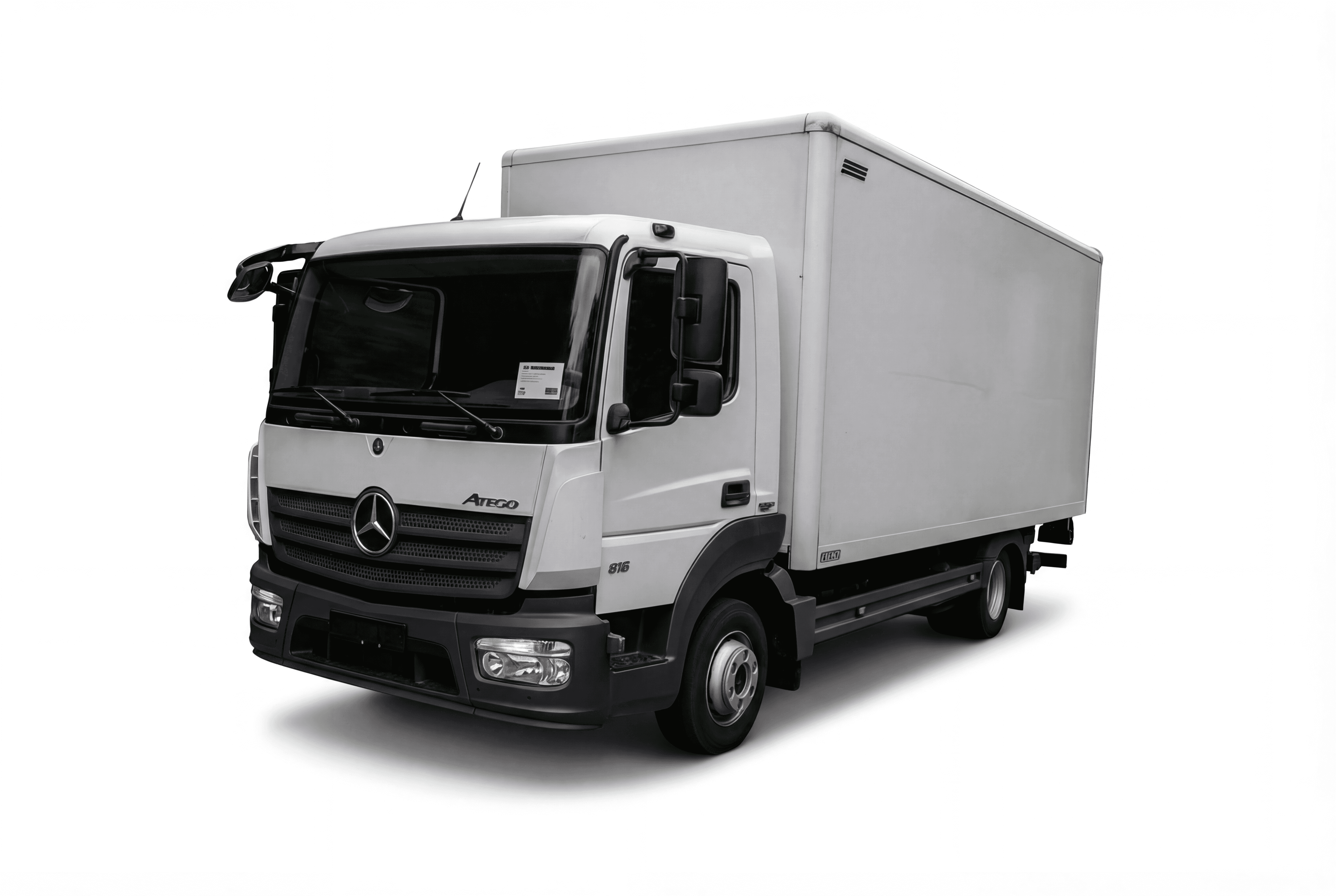 White Mercedes-Benz Sprinter 515 CDI with 163 HP, powerful transporter for heavy transport and long-term rental in Heidelberg.