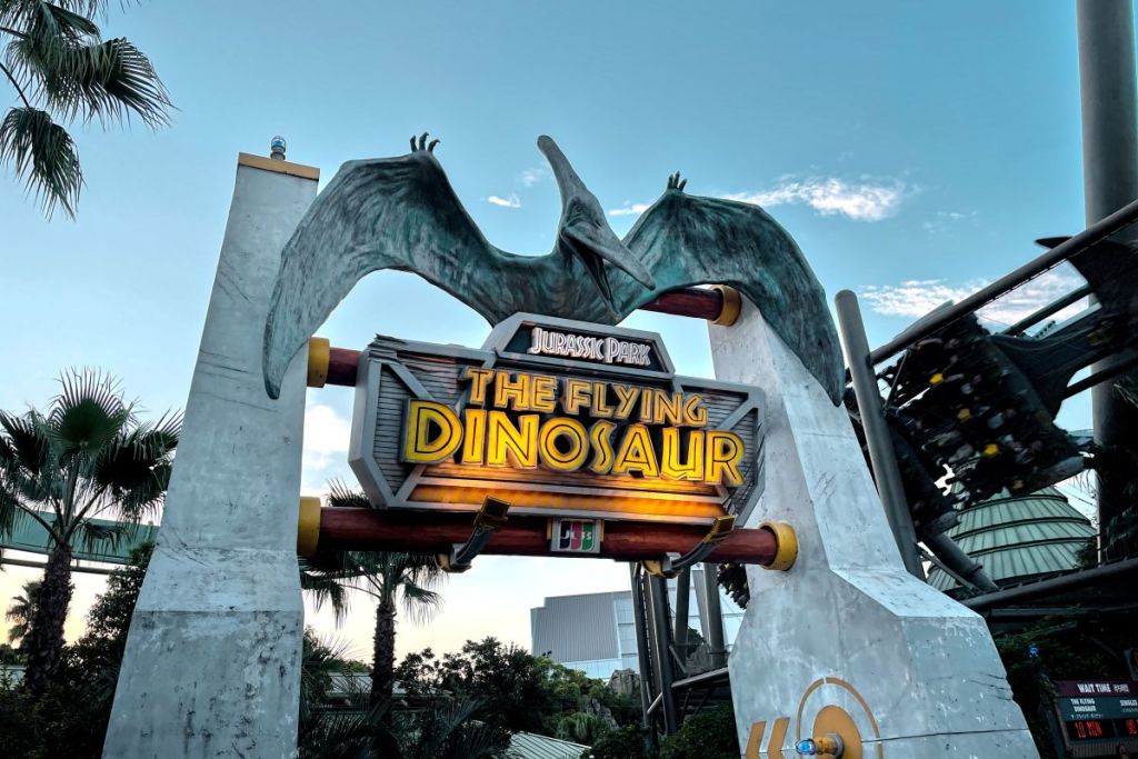 the flying dinosaur ride entrance sign, universal studios japan