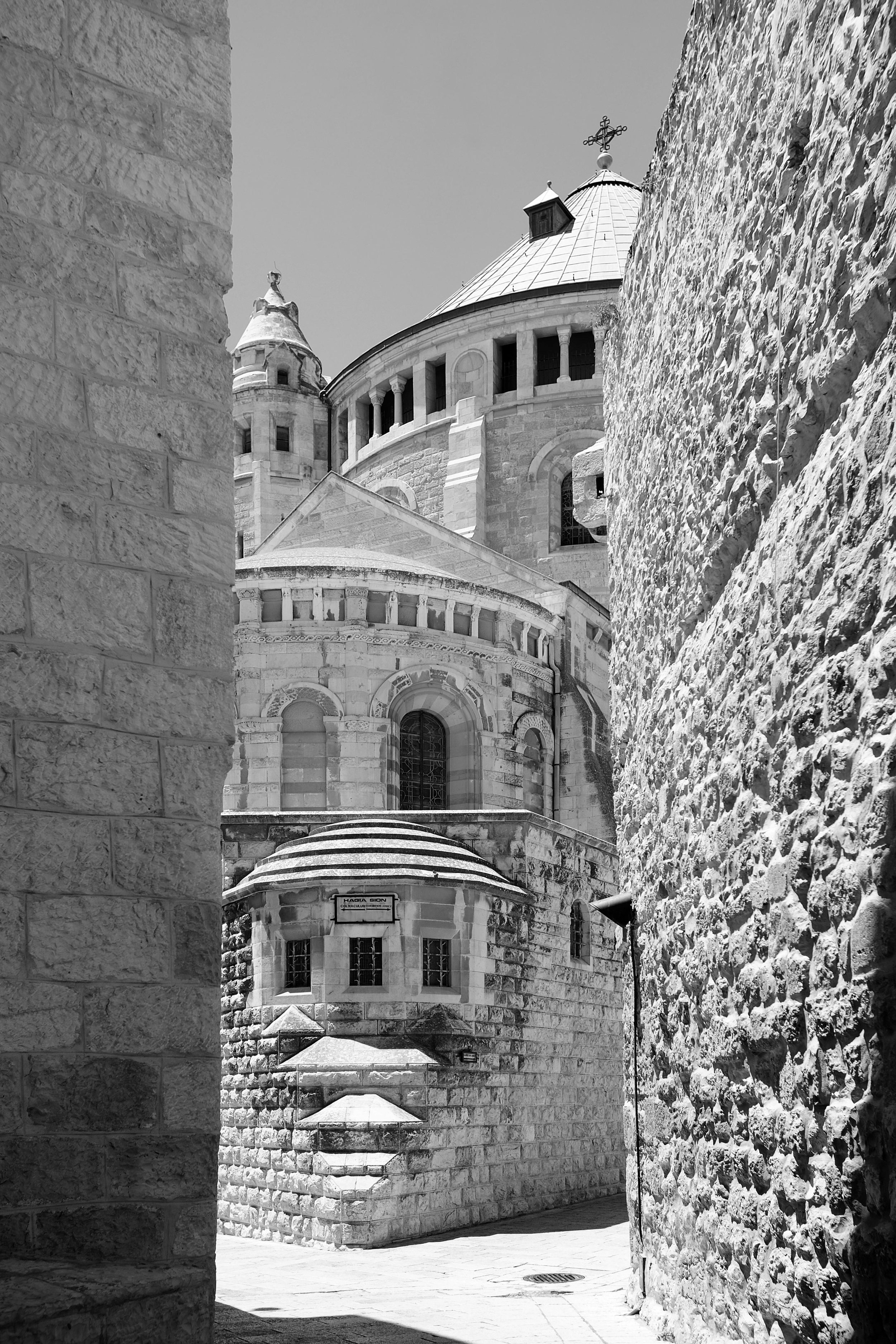 Luxury private jet to Sion - Basilique de Valère and wine tasting