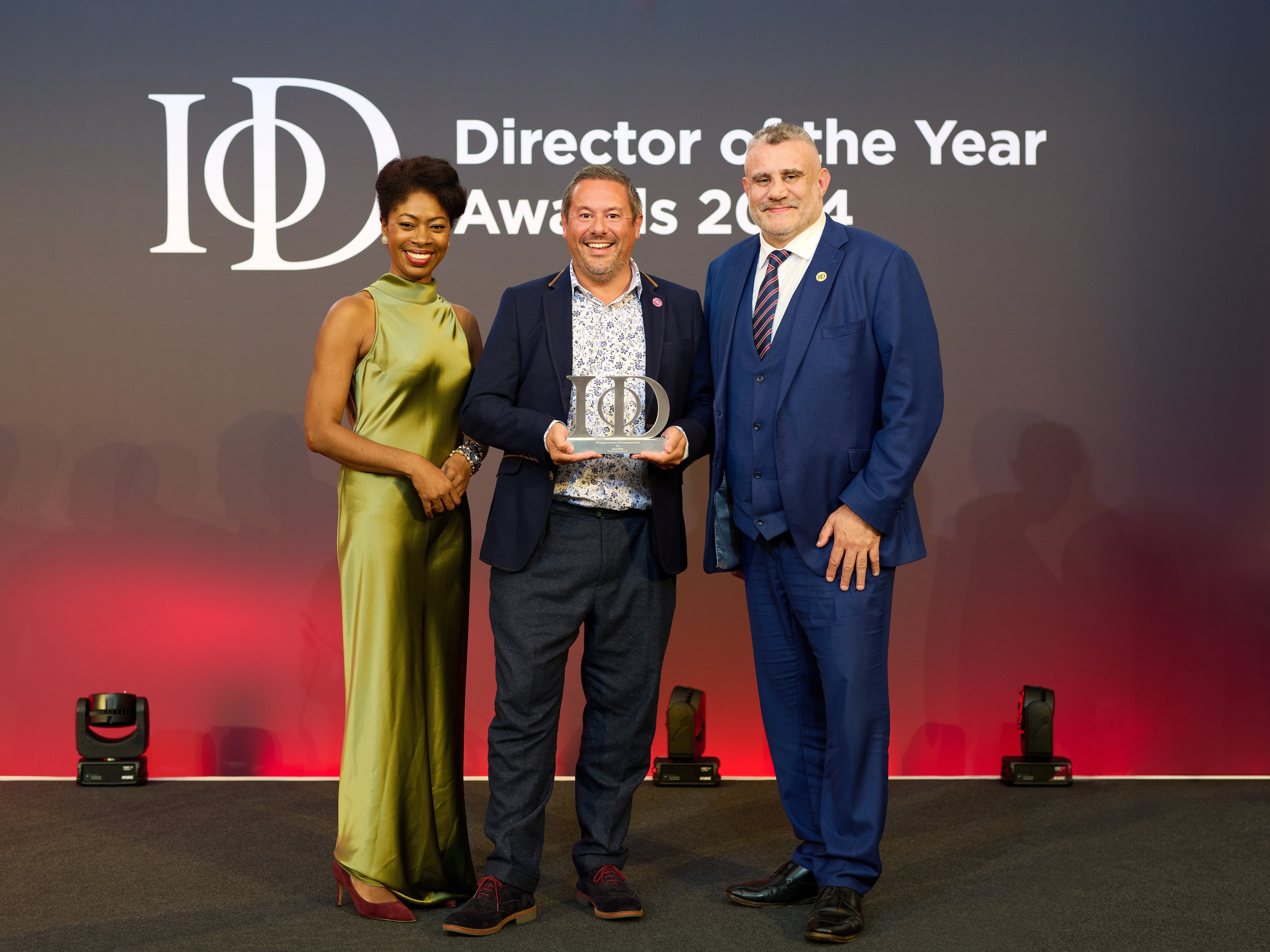 Mark Smith winning Institute of Directors award for DIrector of the Year