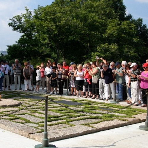 تذاكر جولة سير خاصة في مقبرة أرلينغتون الوطنية في أرلينغتون