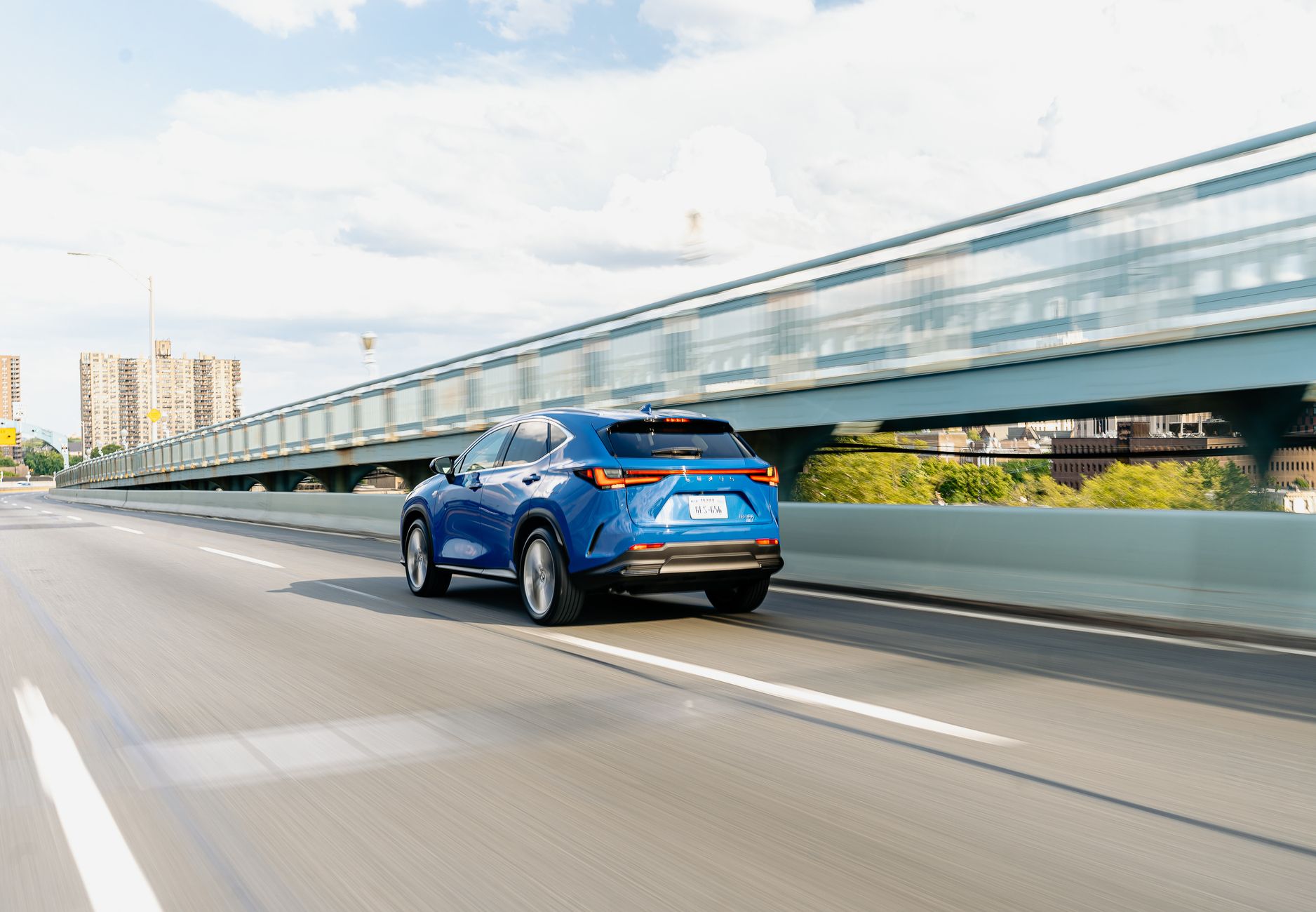 Novo SUV híbrido plug-in mais barato chega por menos de R$ 180 mil e roda 900 km