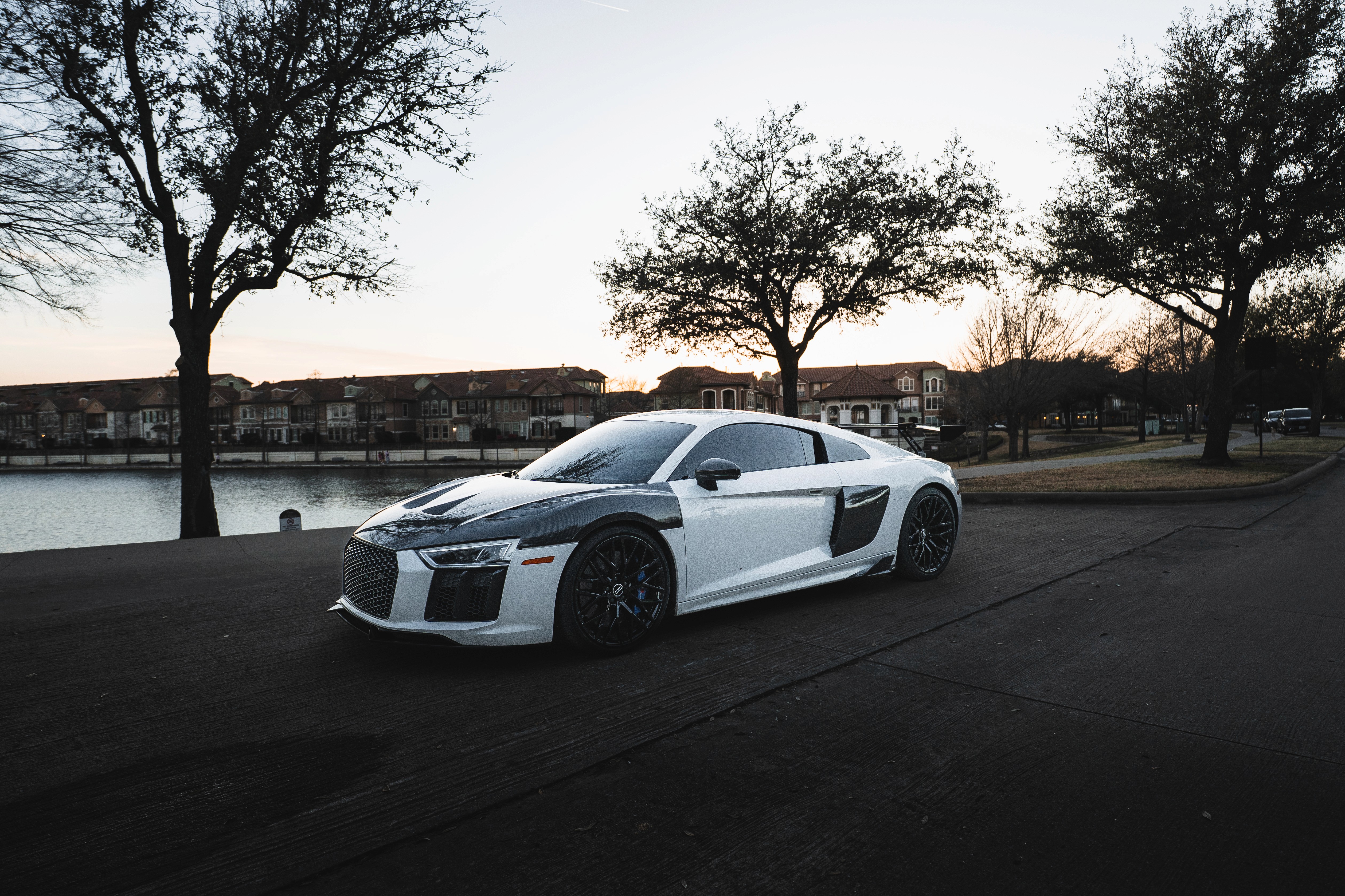 Audi R8 Front Driver