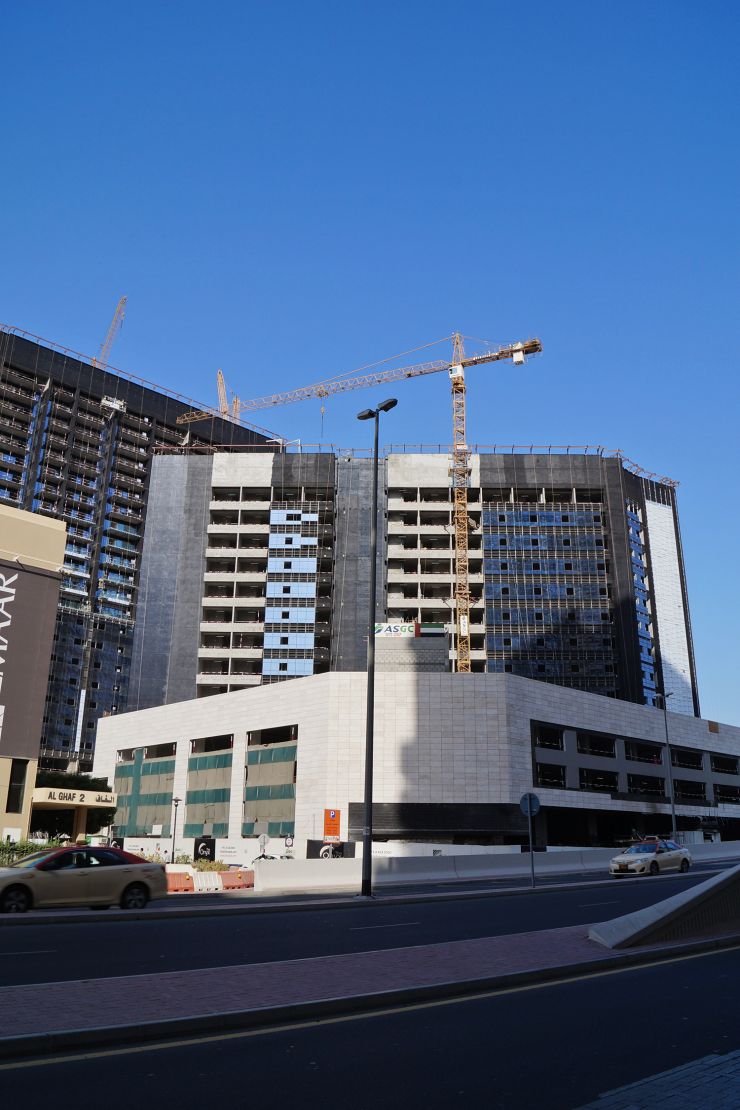 Construction update of a new high-rise. Investment potential in developing real estate. Contact our specialist agents.