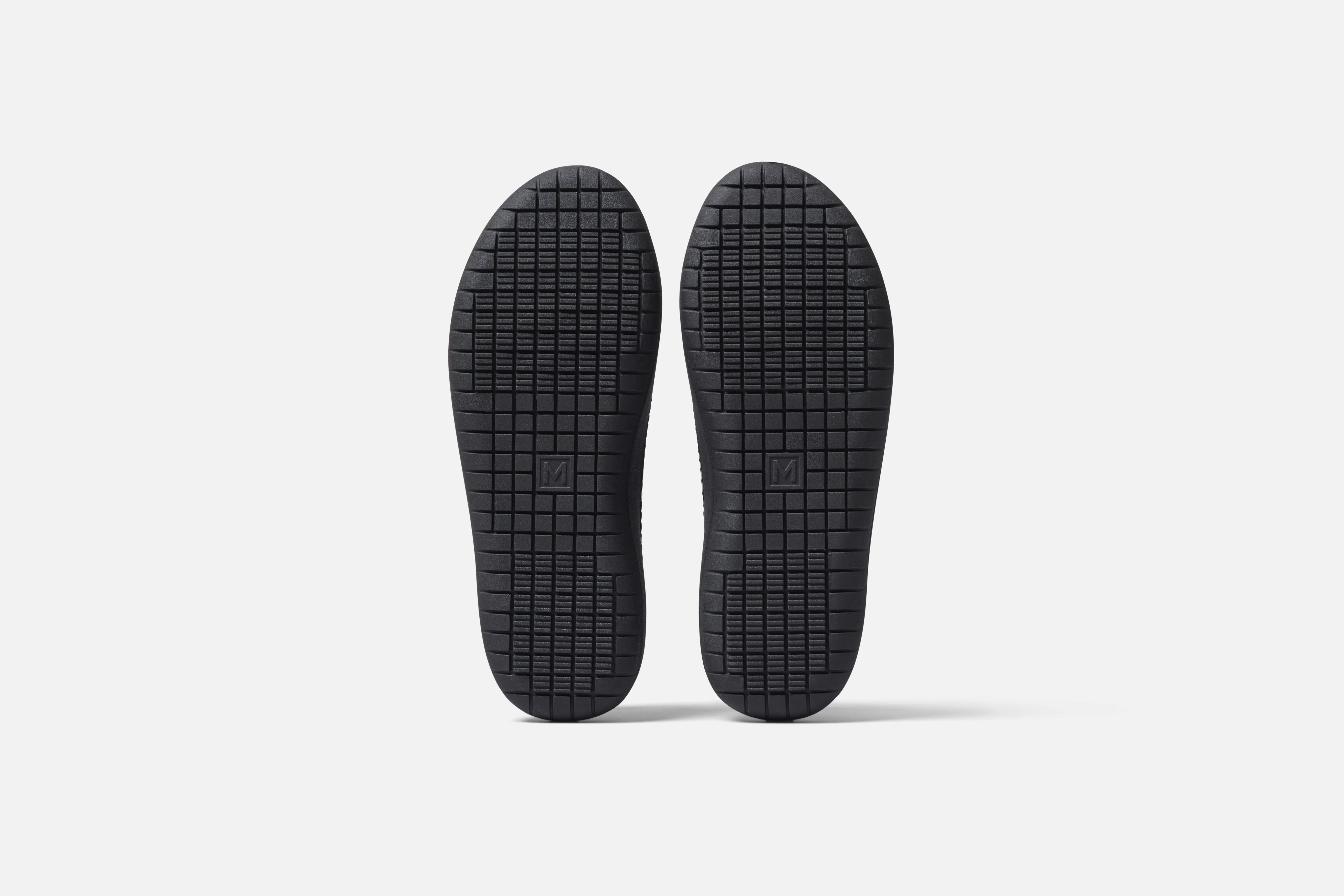 The Standard 2 MISE kitchen shoe in black outsole view