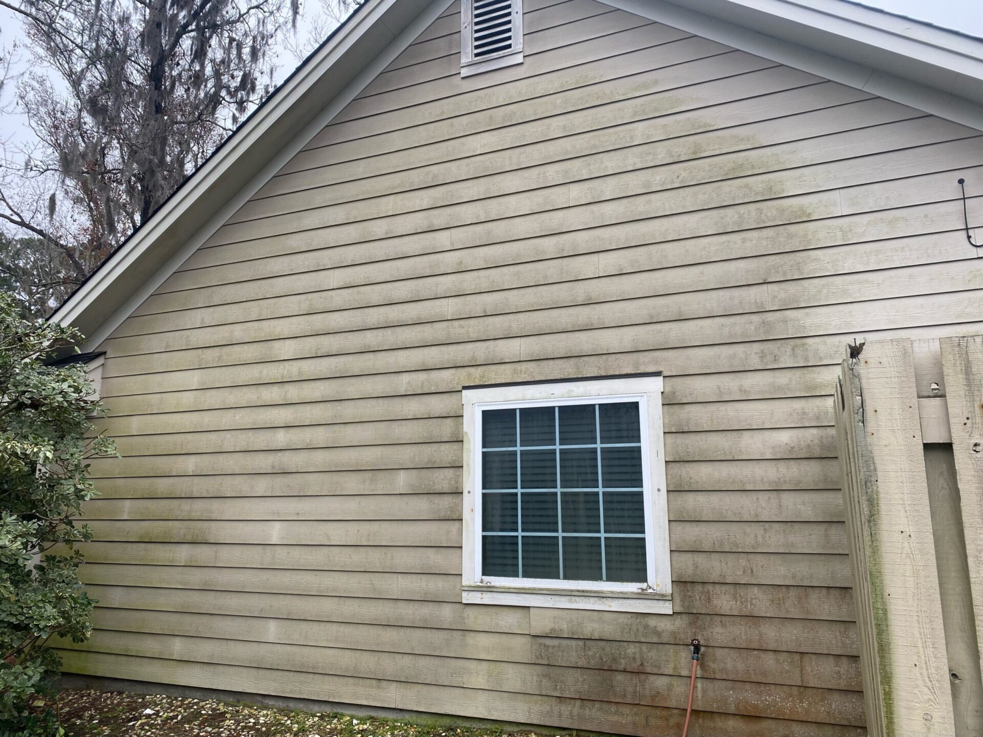 Pressure Washing Home Siding