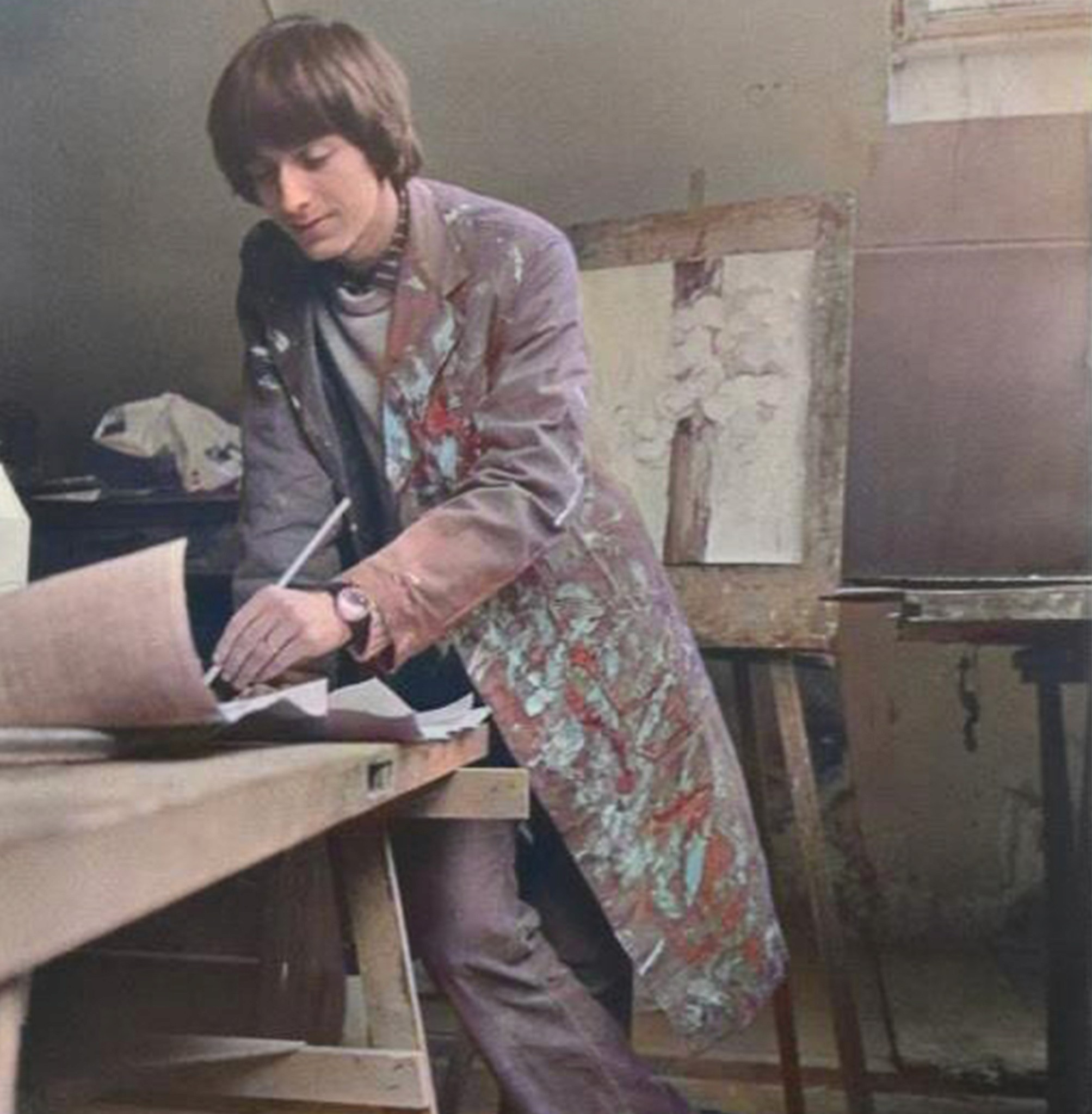 Anders W Garnow i ateljé