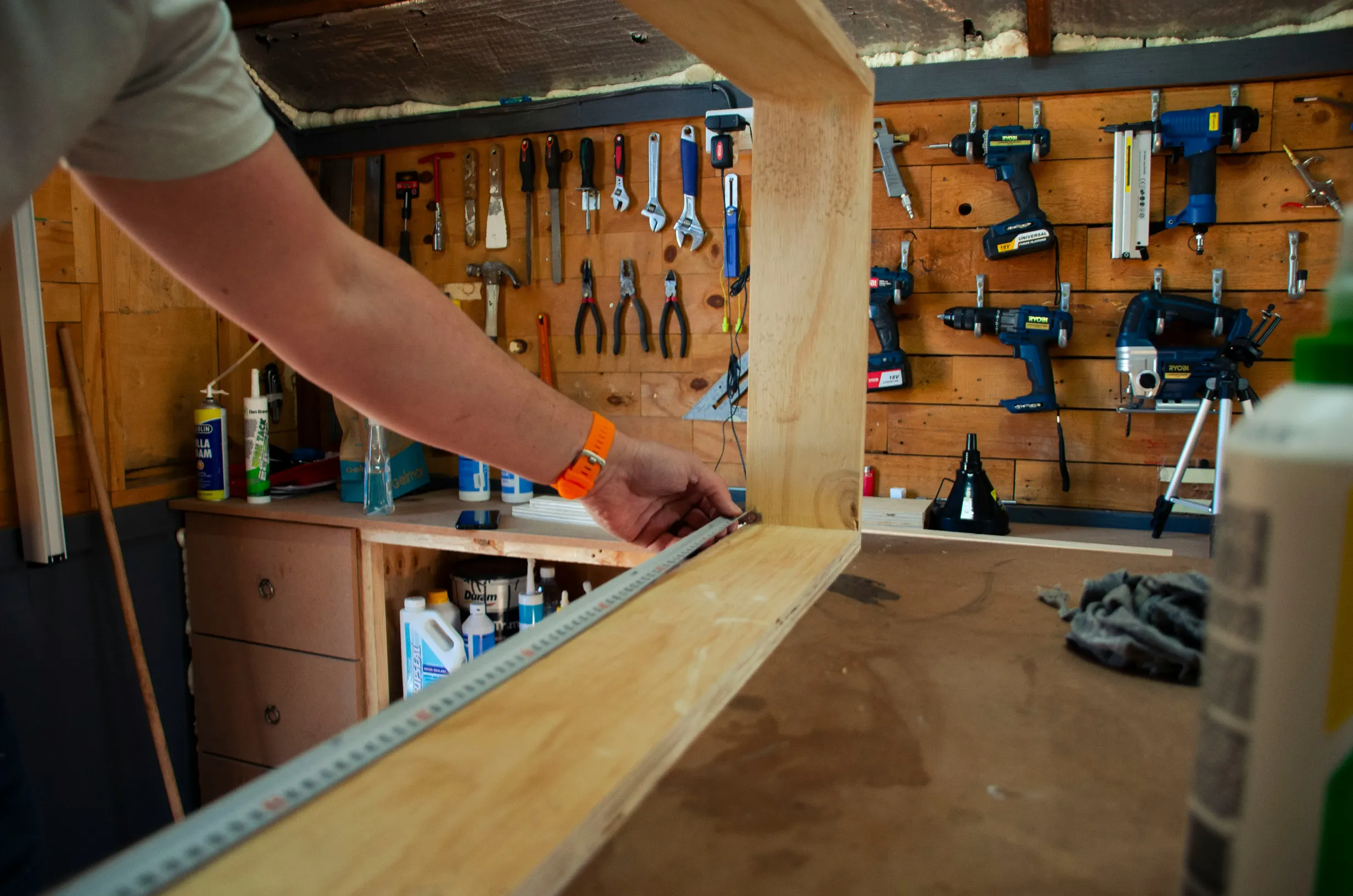 picture of a carpenter working with wood