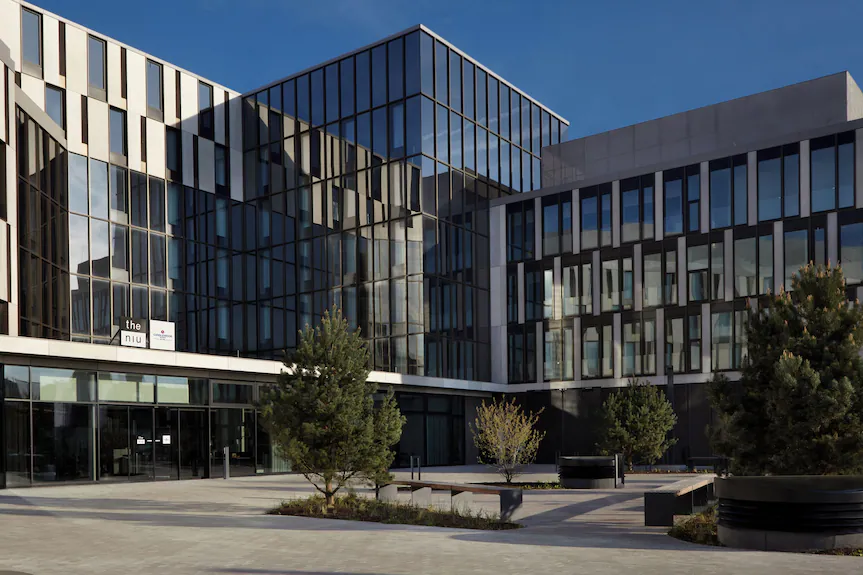 Holiday Inn- the niu Hub Düsseldorf Messe