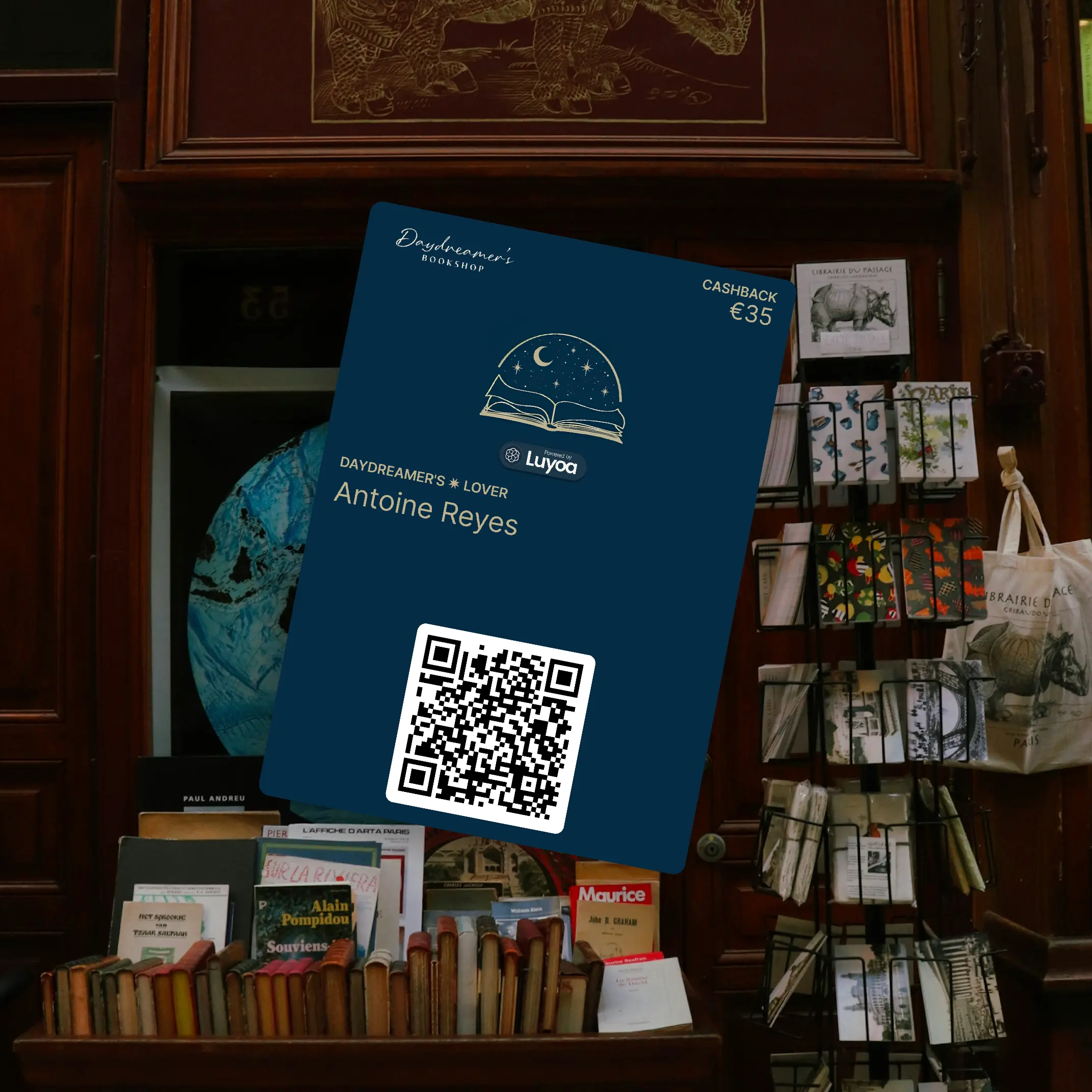 Luyoa®Card digital loyalty card at a bookstore