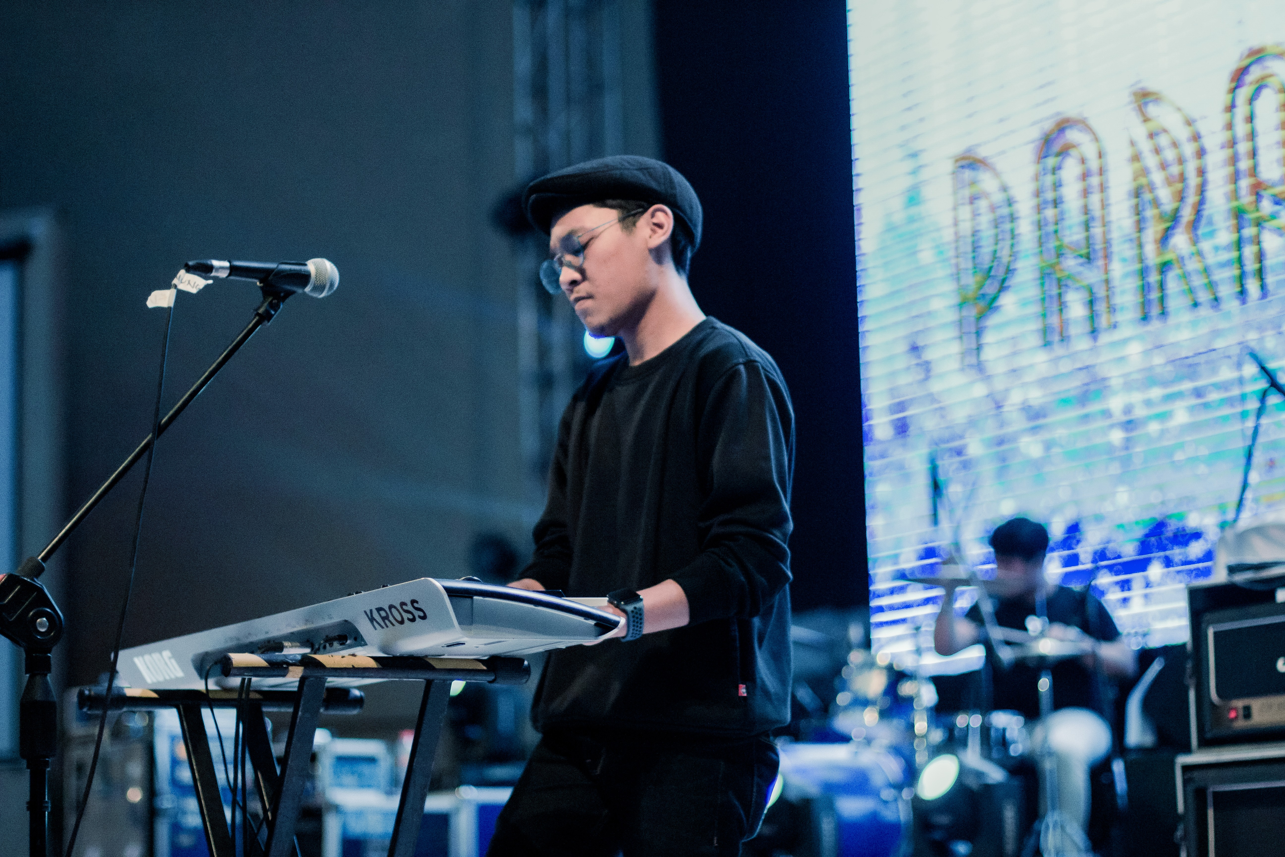 Keyboardist of Paradigma, Perform at Ausca Surabaya