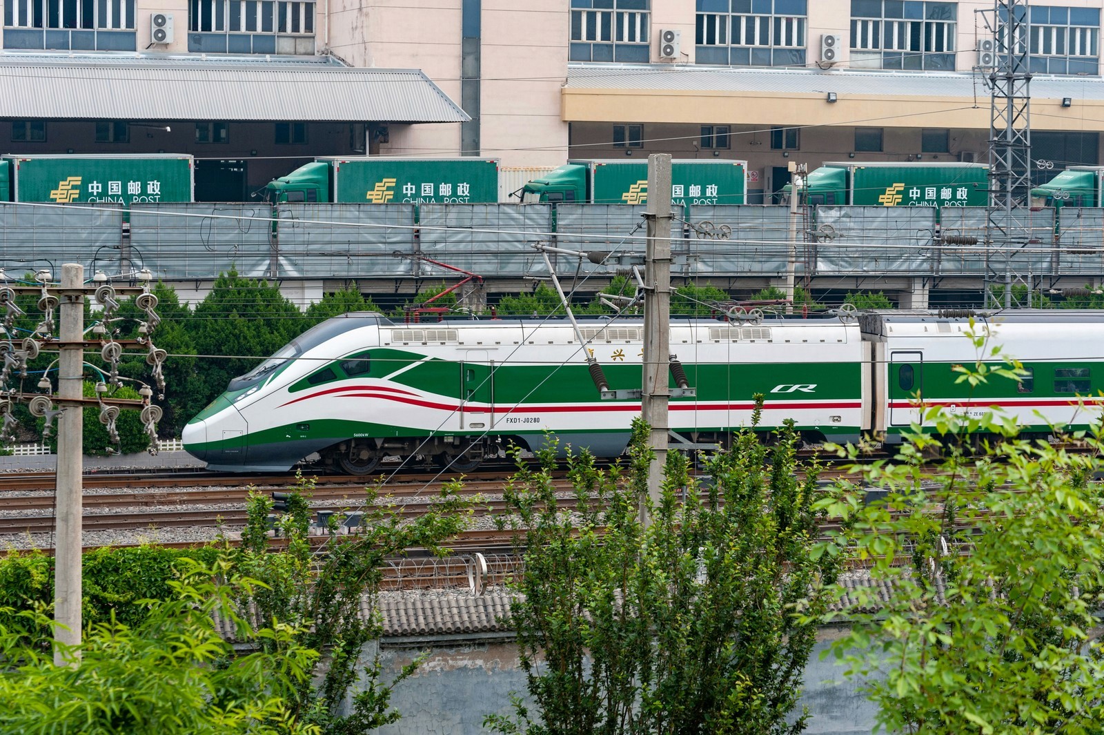 A Chinese high-speed rail station, on an article about the China visa process for Hawaii