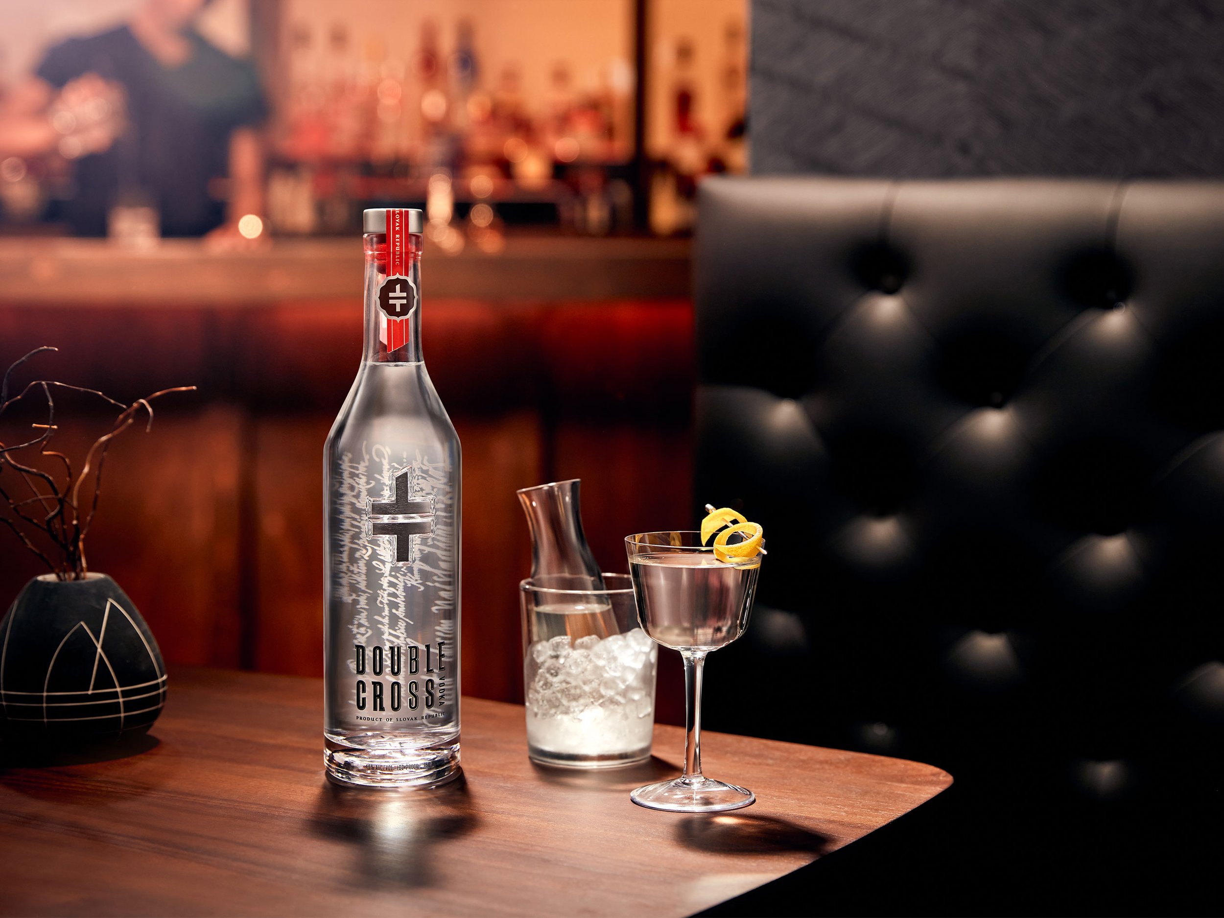 Double Cross Key Visuals