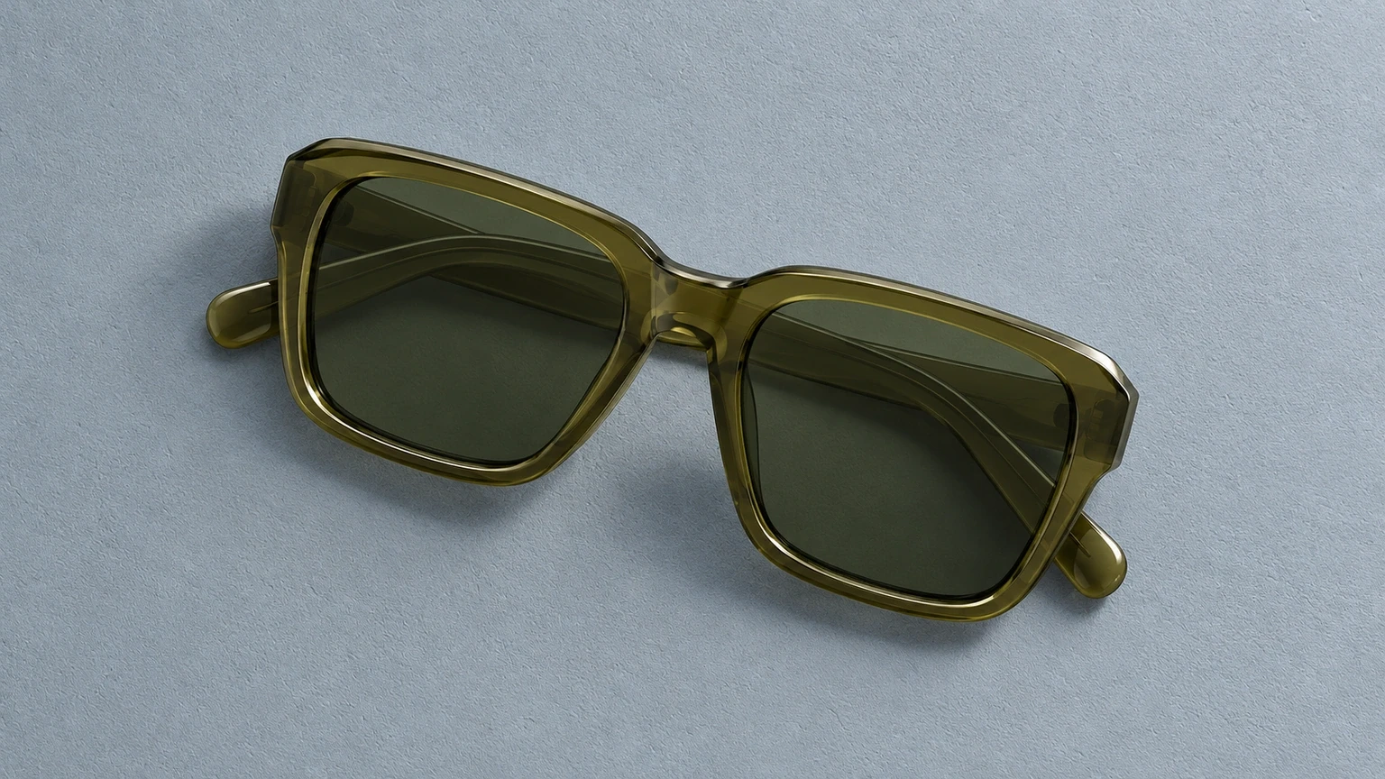 Glamoor eyewear campaign photo