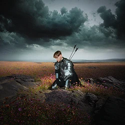 Pochette de l'album "Ciel gris sur un champ de fleurs" du rappeur Léonard Lucian