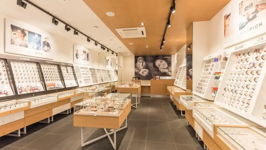 vue large de l'intérieur de la boutique