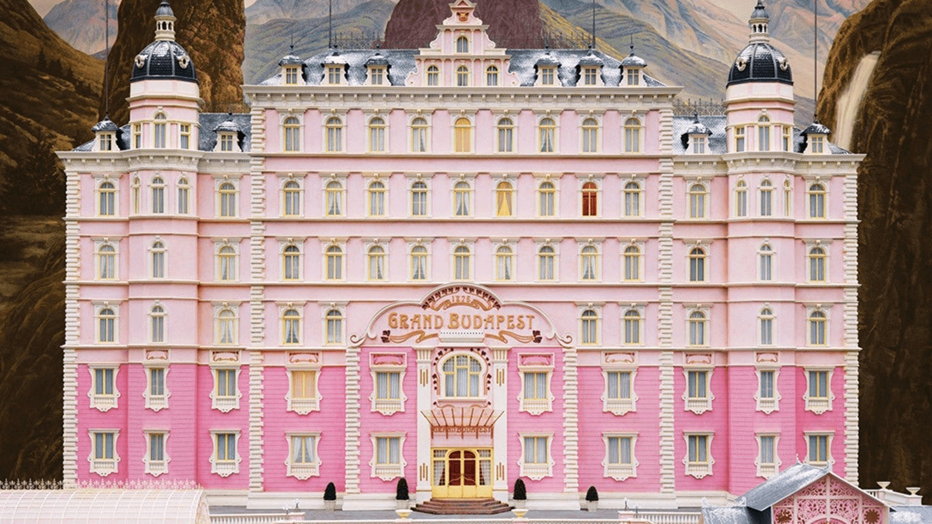 Wes Anderson pink grand budhapest hotel