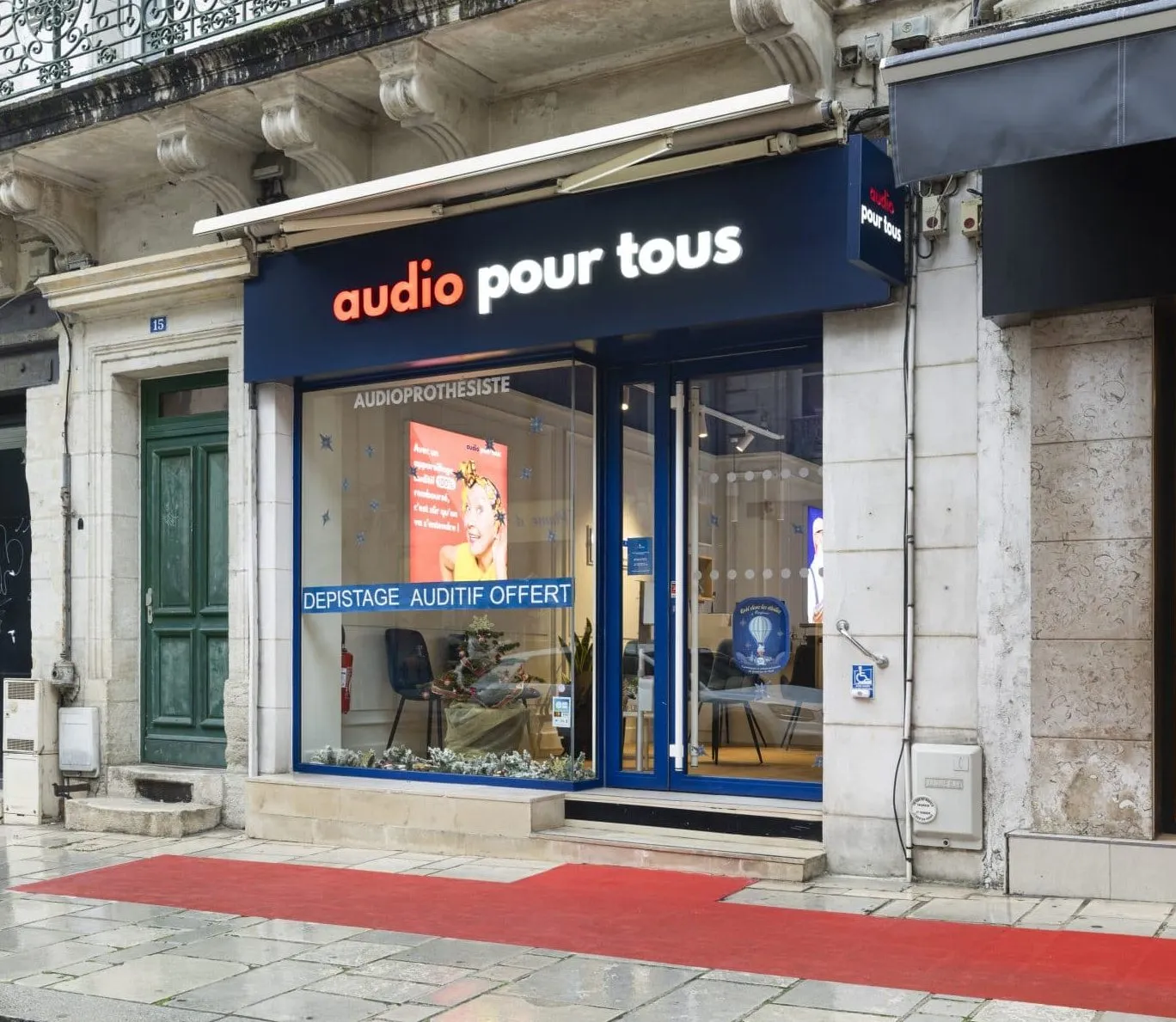 Les professionnels du centre auditif Périgueux Audio Pour Tous vous reçoivent pour un prise en charge sur-mesure de votre audition !