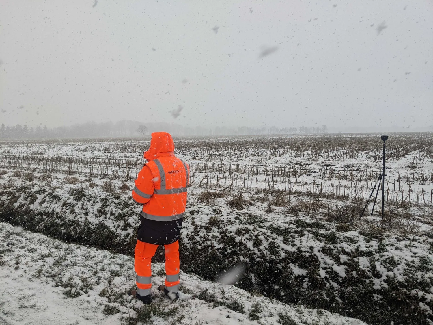 Skipper NDT operator on a snowy day