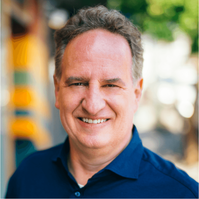 woman on focus photography