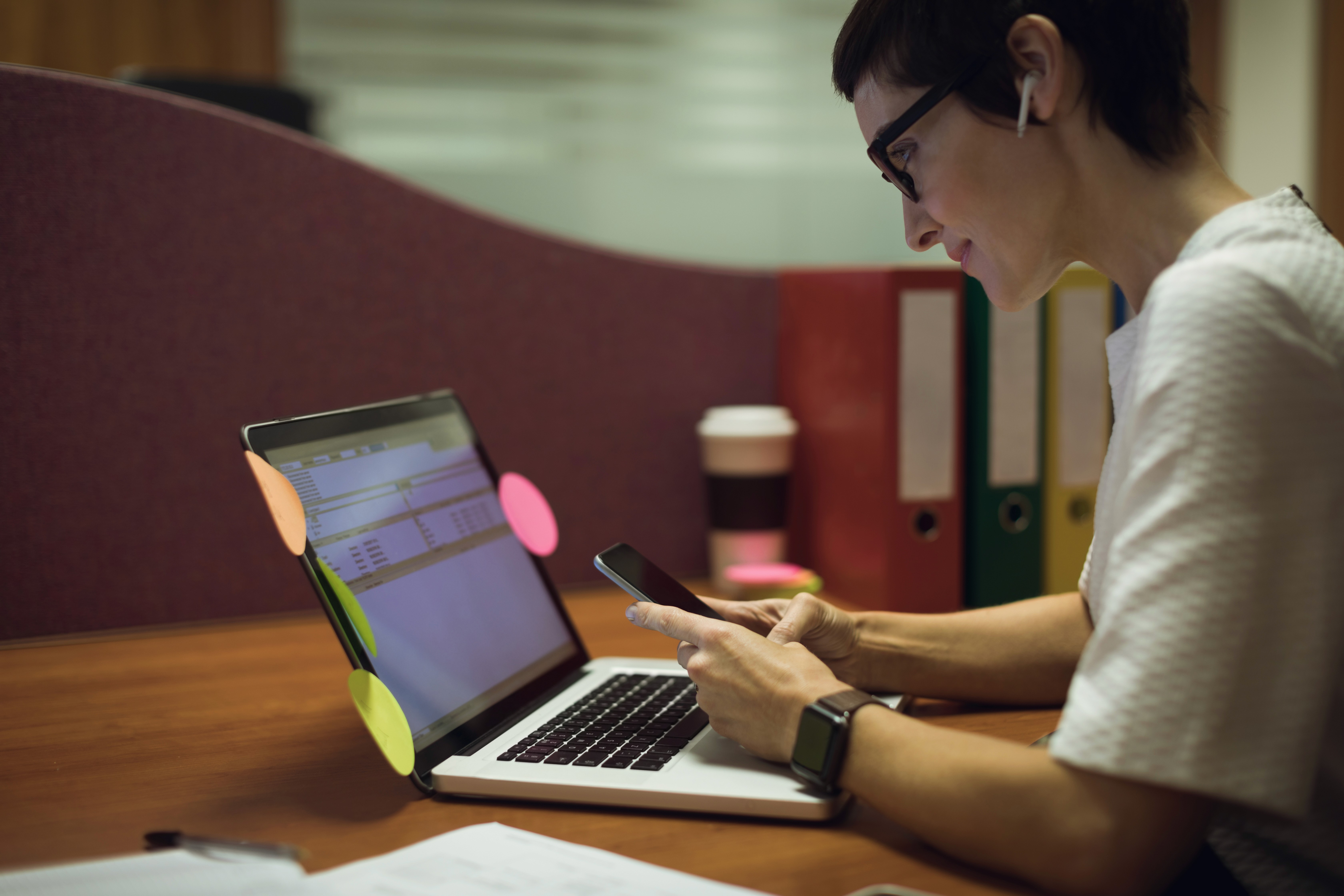 How to Turn Website Visitors Into Customers With AI Chat