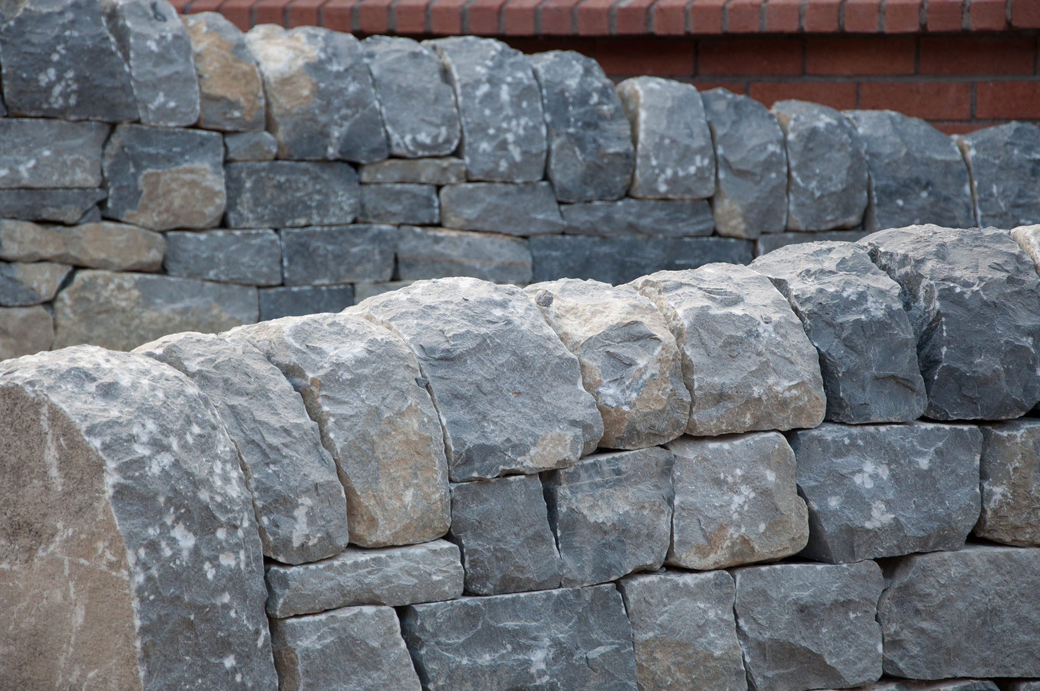 Trockenmauerkunstwerk Sunny Wieler