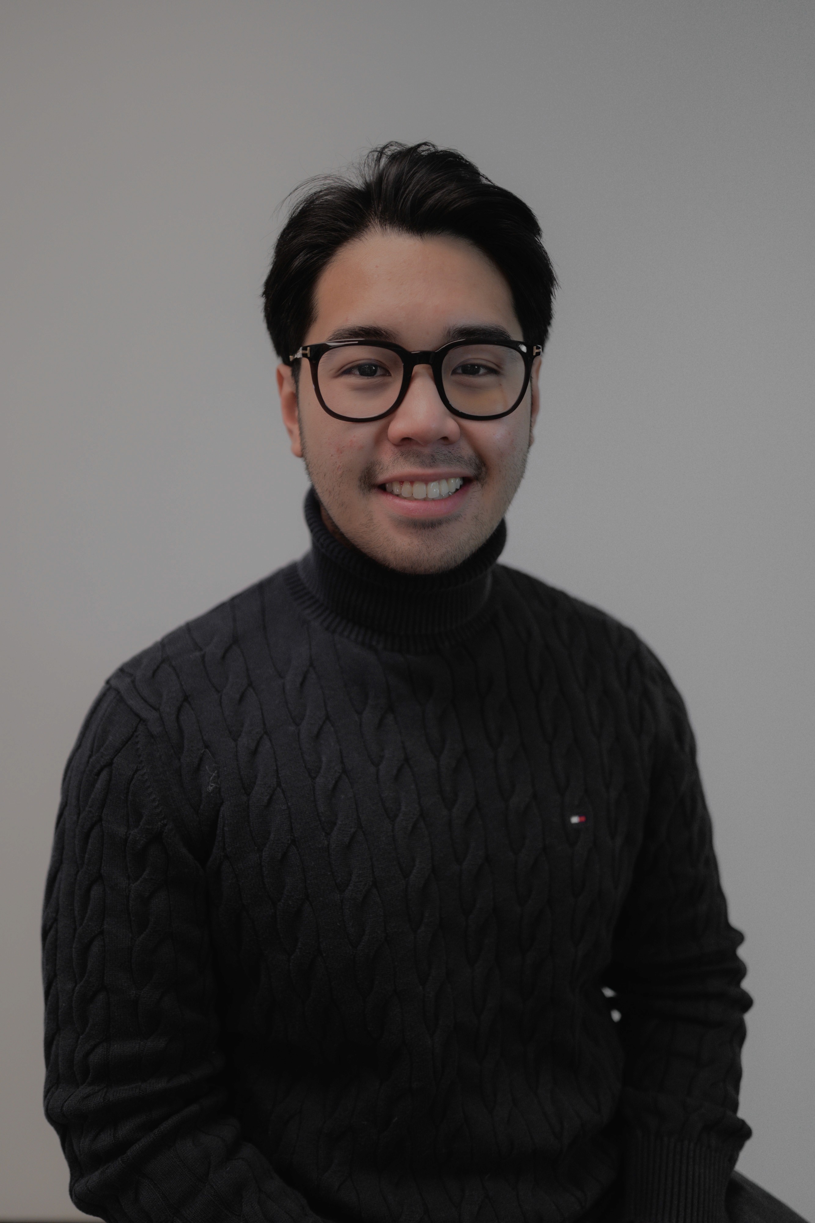 Headshot of Chris Bayani