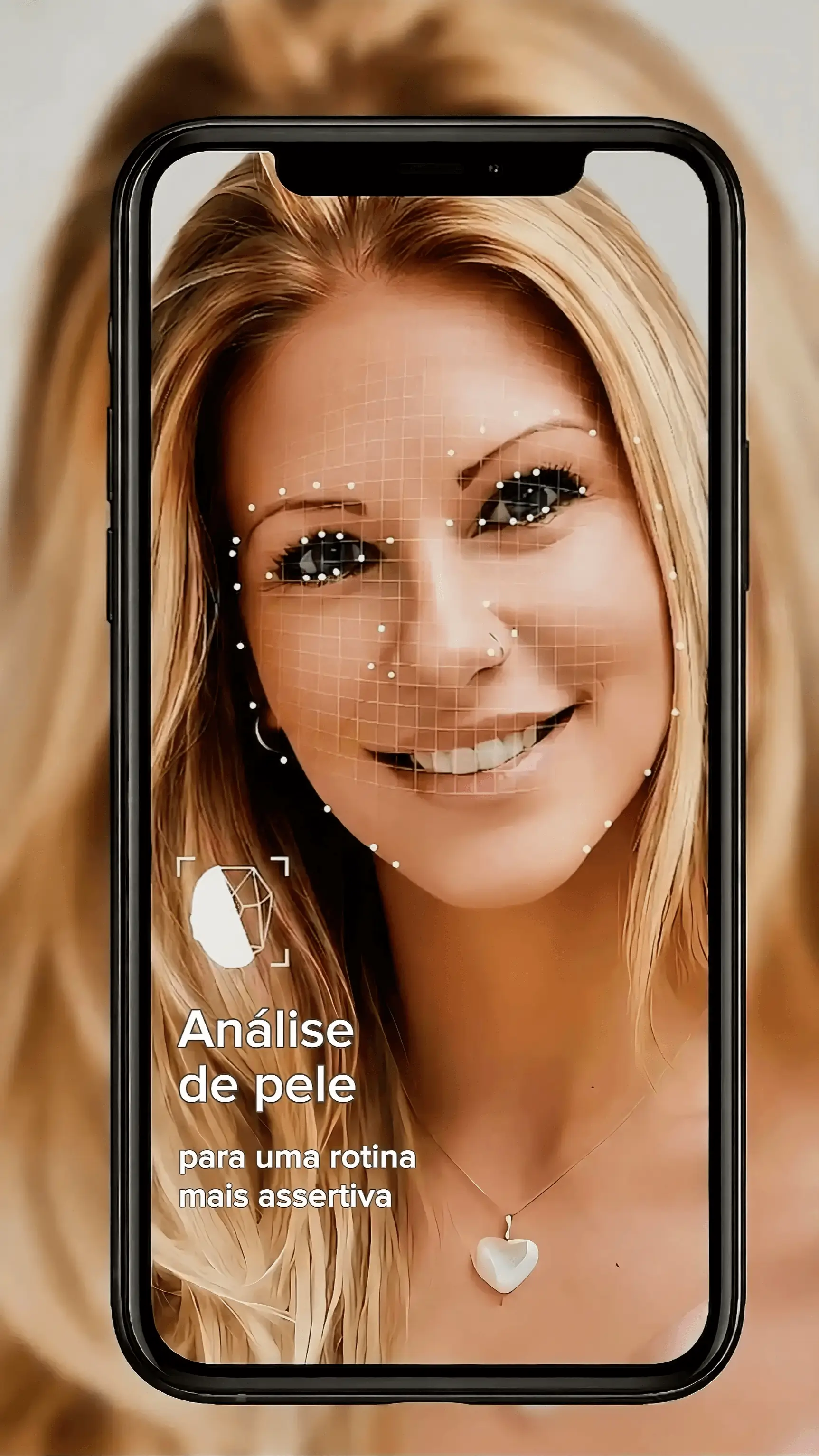 Vídeo sobre análise de pele com Skin Analyzer Mary Kay e orientação personalizada da Mari MoralesRosto de Mari Morales com marcações digitais de inteligência artificial para análise de pele Mary Kay