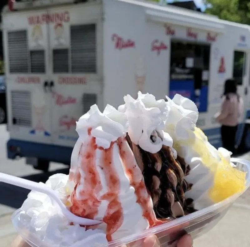 Sundae dessert