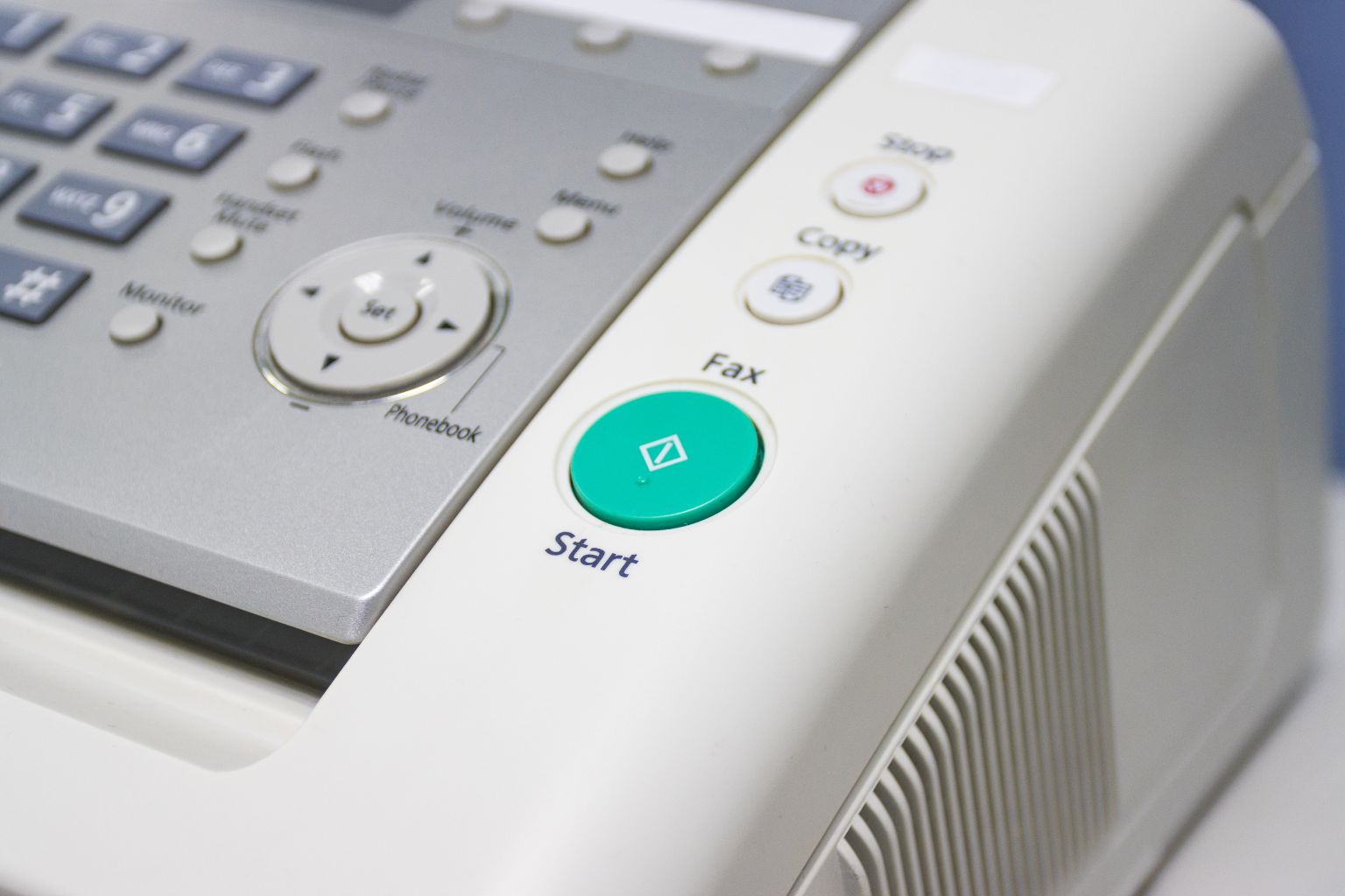 eFax vs Fax.Plus